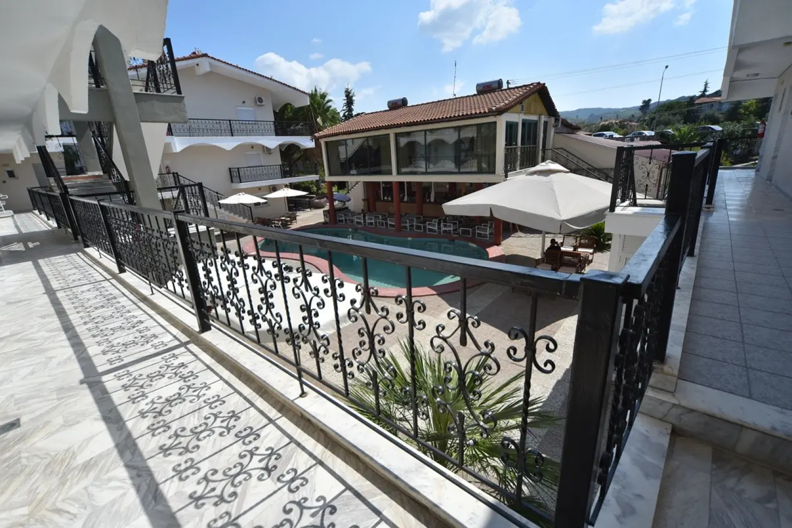 Отель Hanioti Grand Victoria