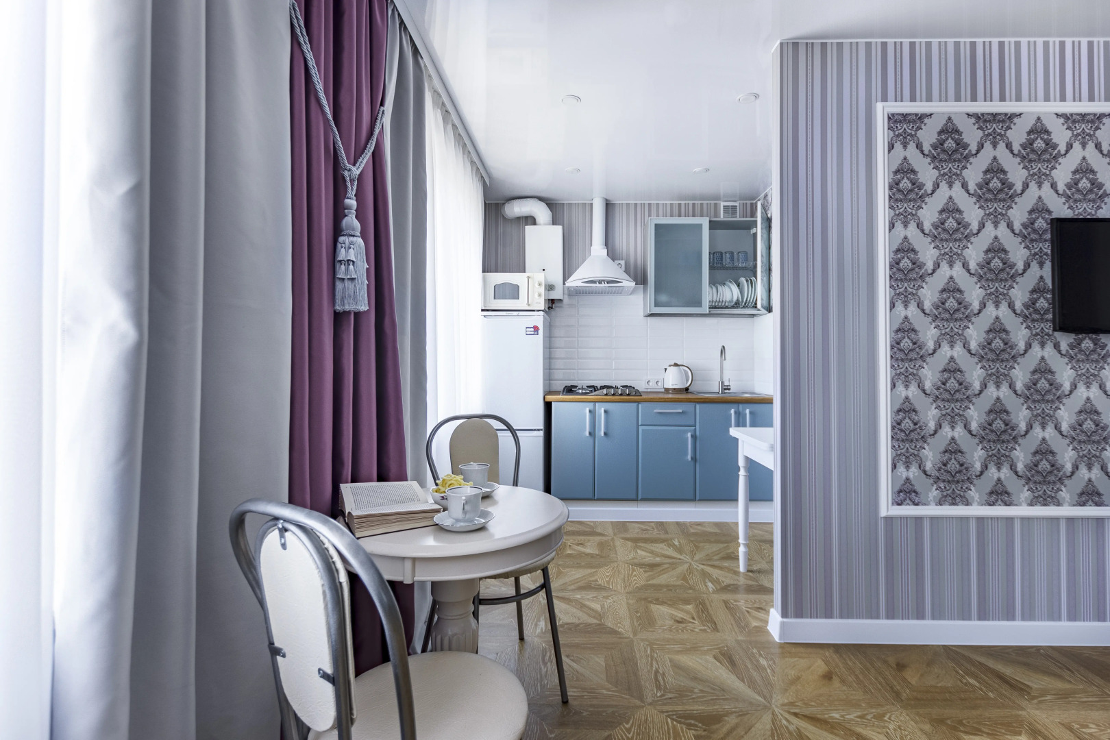 Апартаменты Саквояж с видом на Площадь Победы