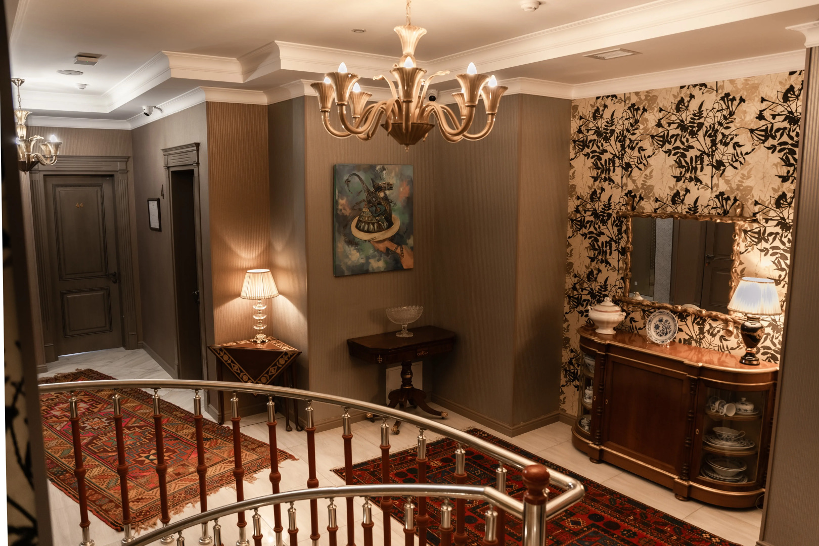 Отель West Inn Palace