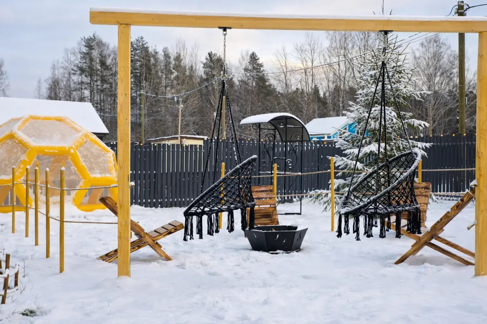 Частный дом Домик у леса рядом с Игорой