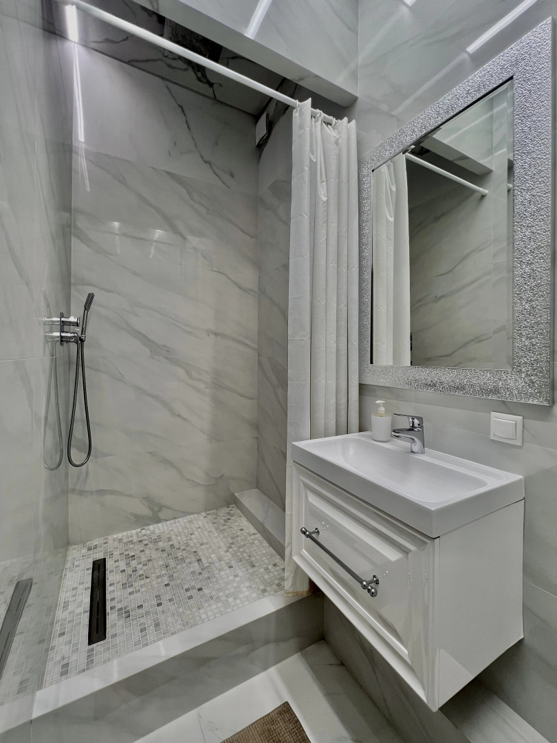 Апартаменты 3х комнатные Vip Репина 4 Центр