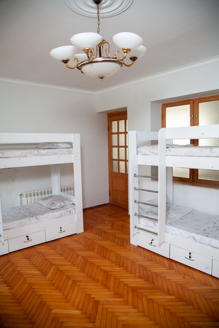 Хостел Happy Baku Hostel & Tours