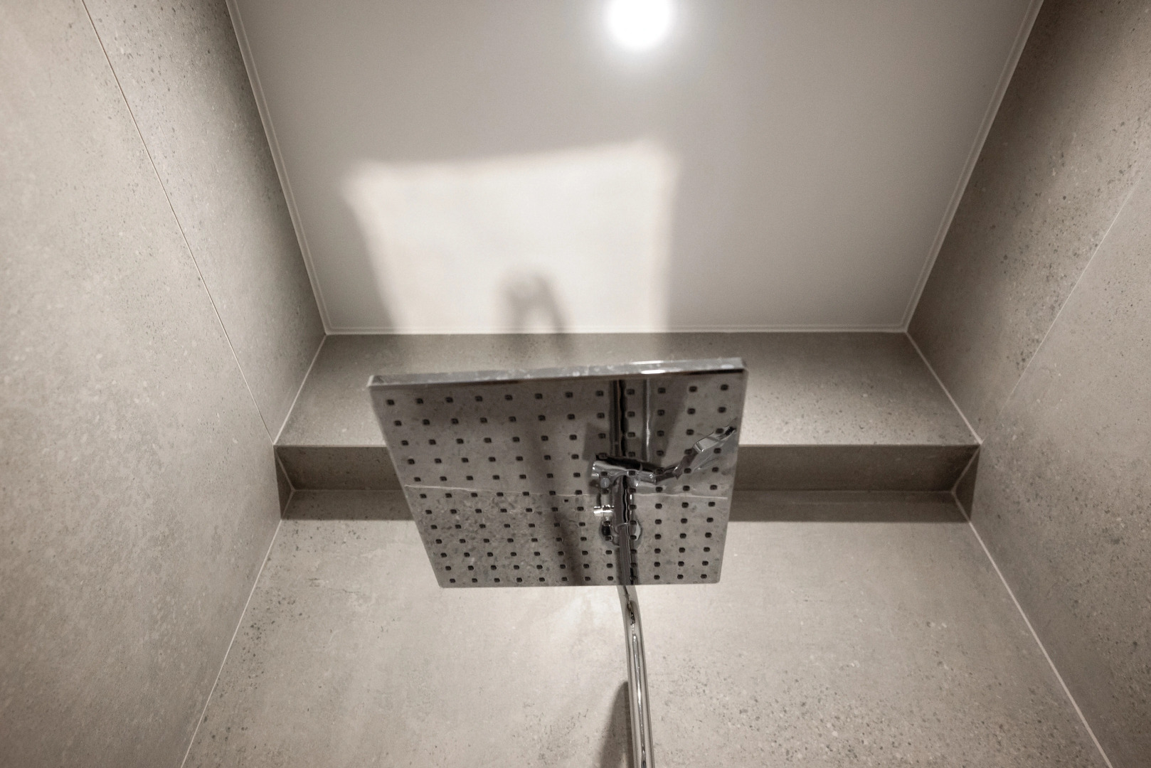 Квартира с отдельной спальней вблизи подъемника