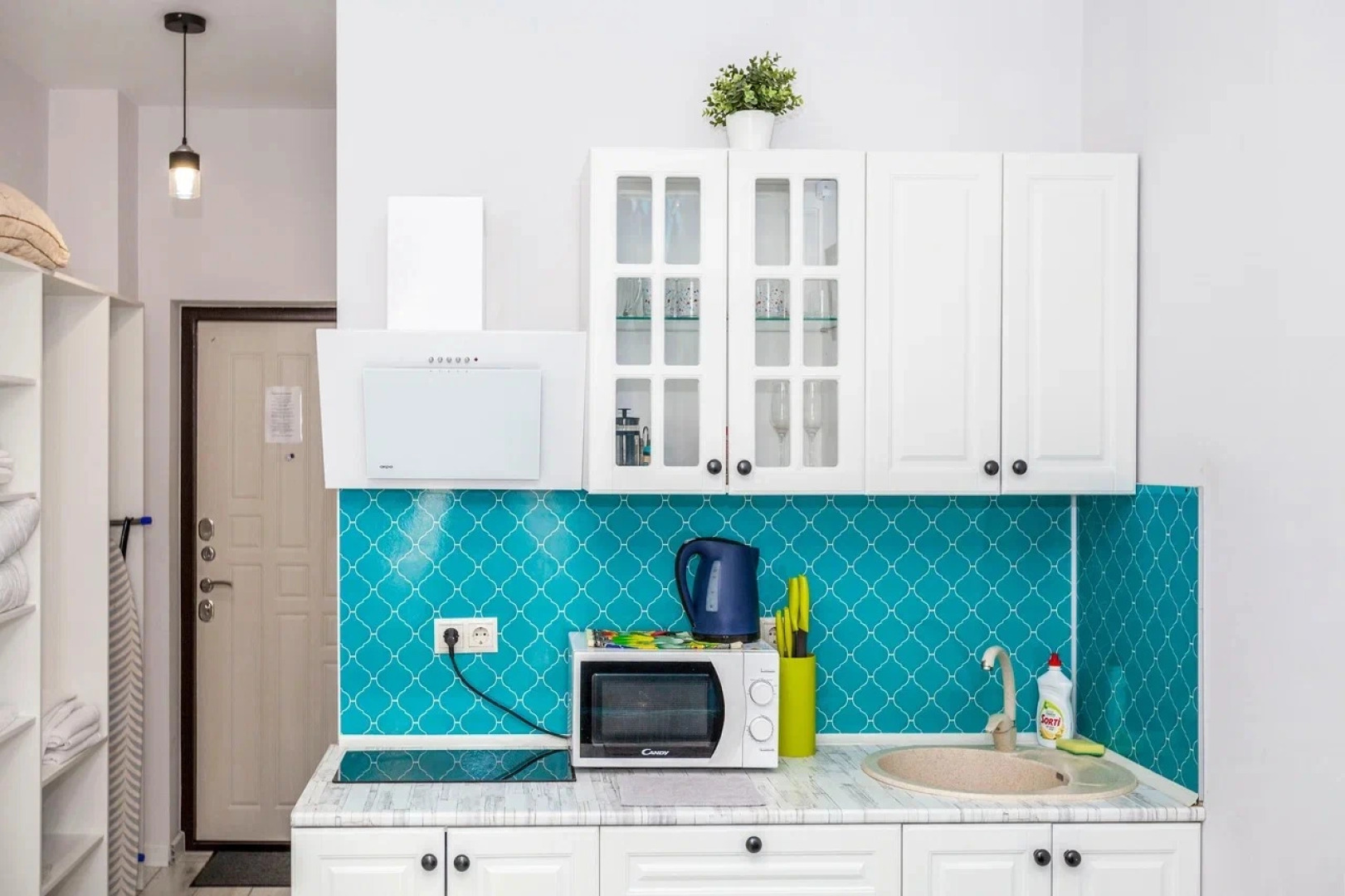 Апартаменты У Моря С Бассейном в ЖК Солнечный/28Б