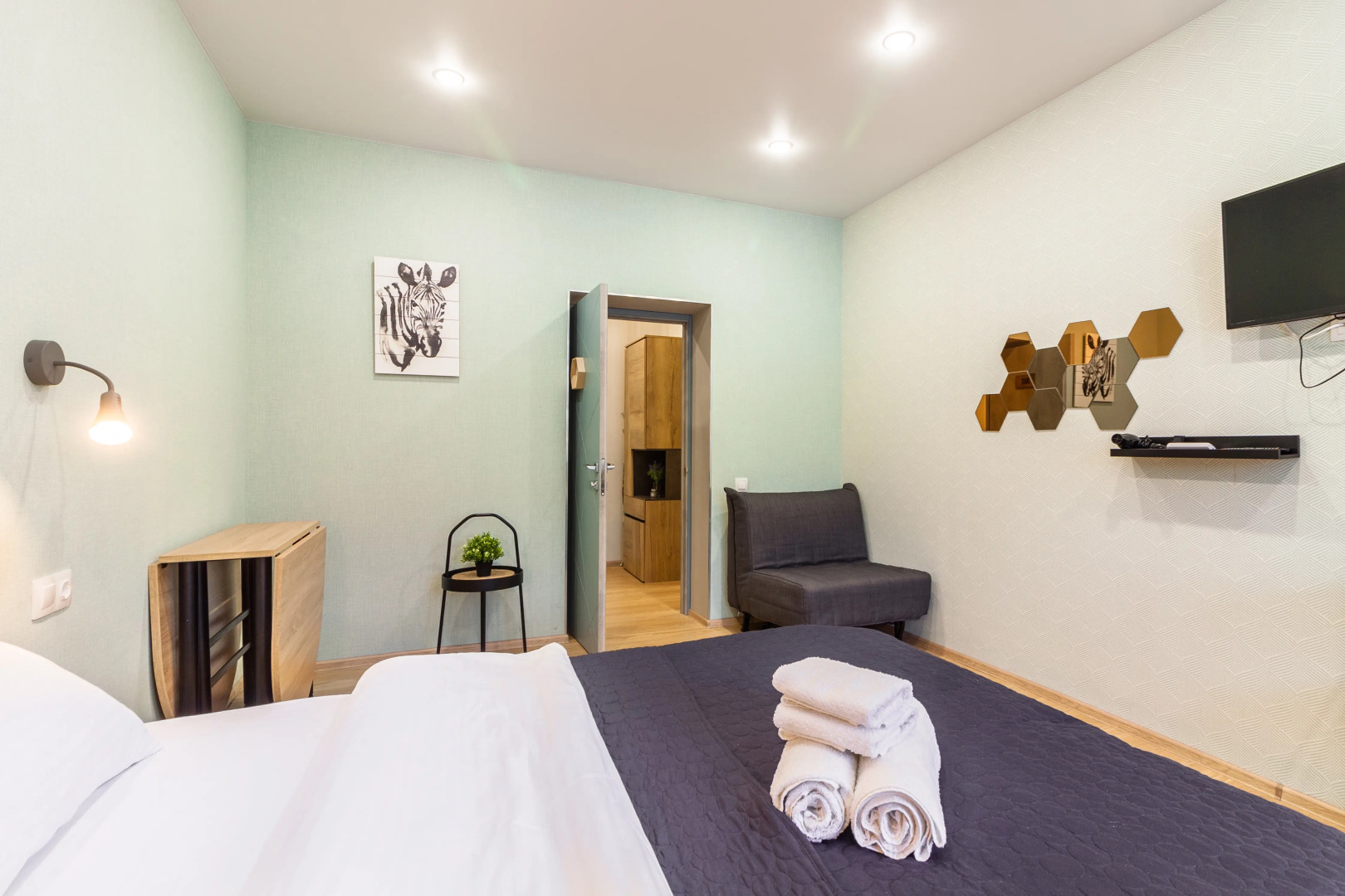 Апартаменты Шик на Булаке! Весь Центр перед Вами