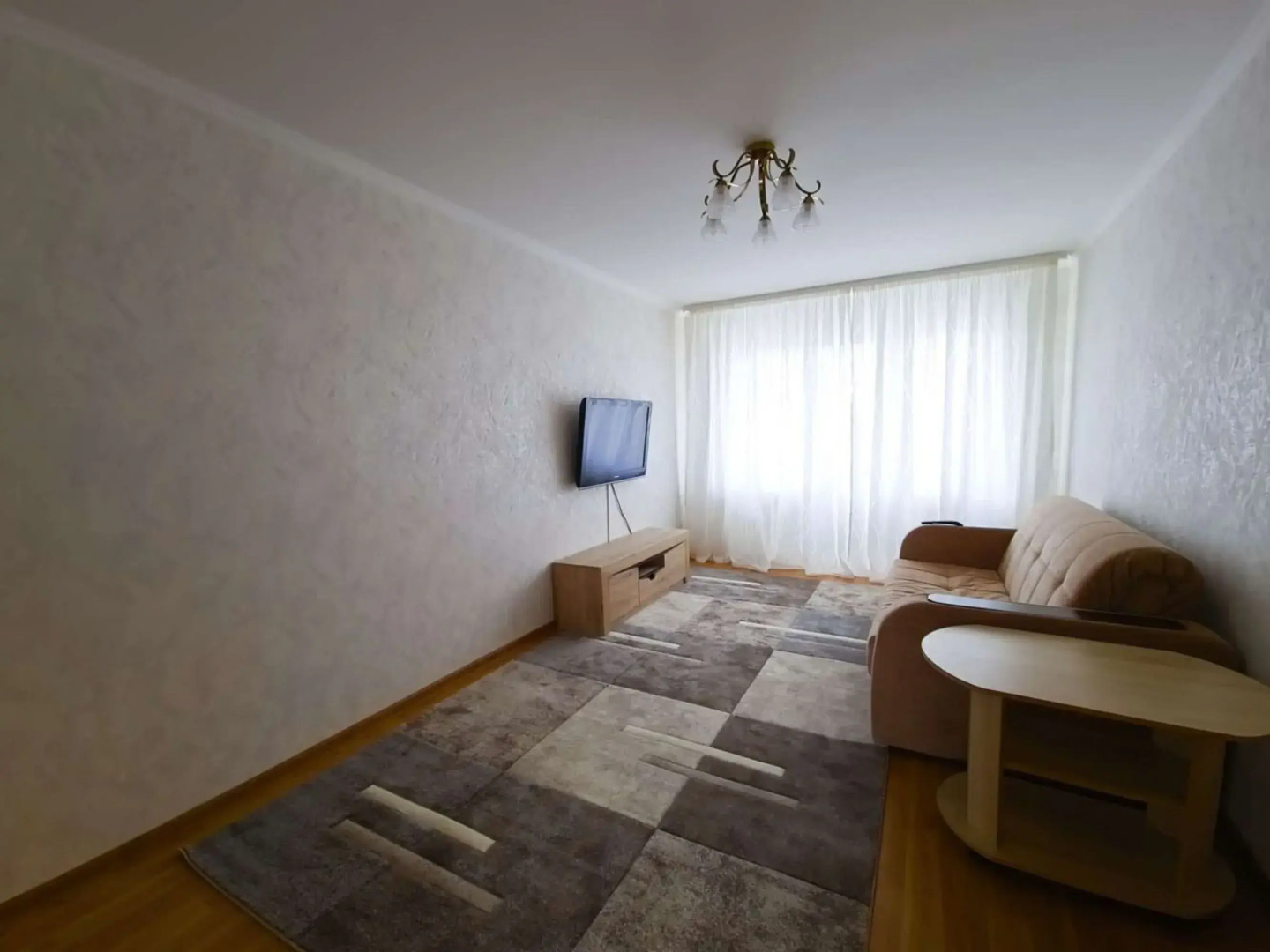 Апартаменты на проспекте Мира 182