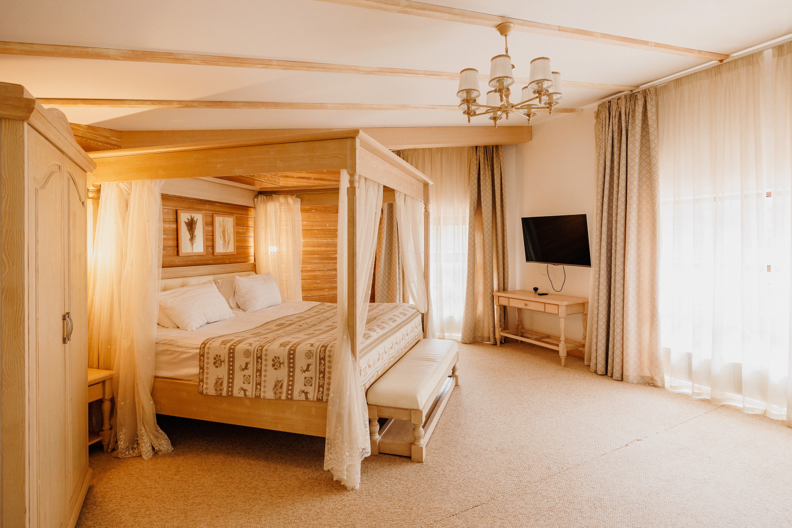 Парк Отель Русский