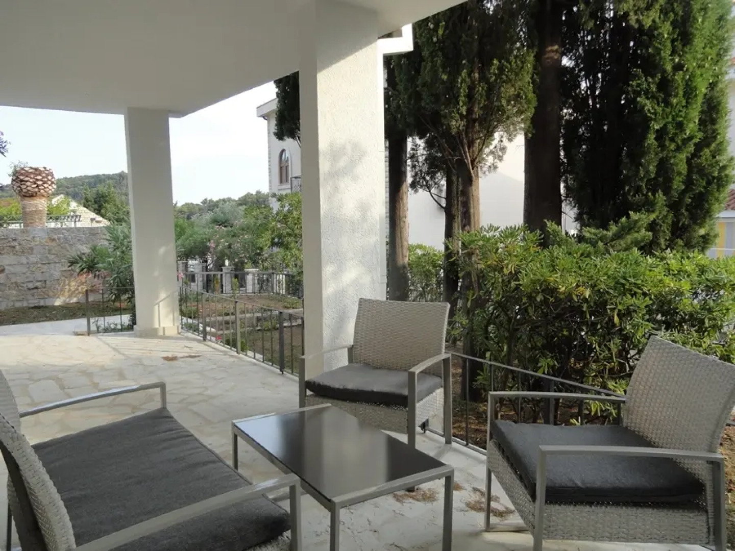 Гостевой Дом The house with pool in Petrovac