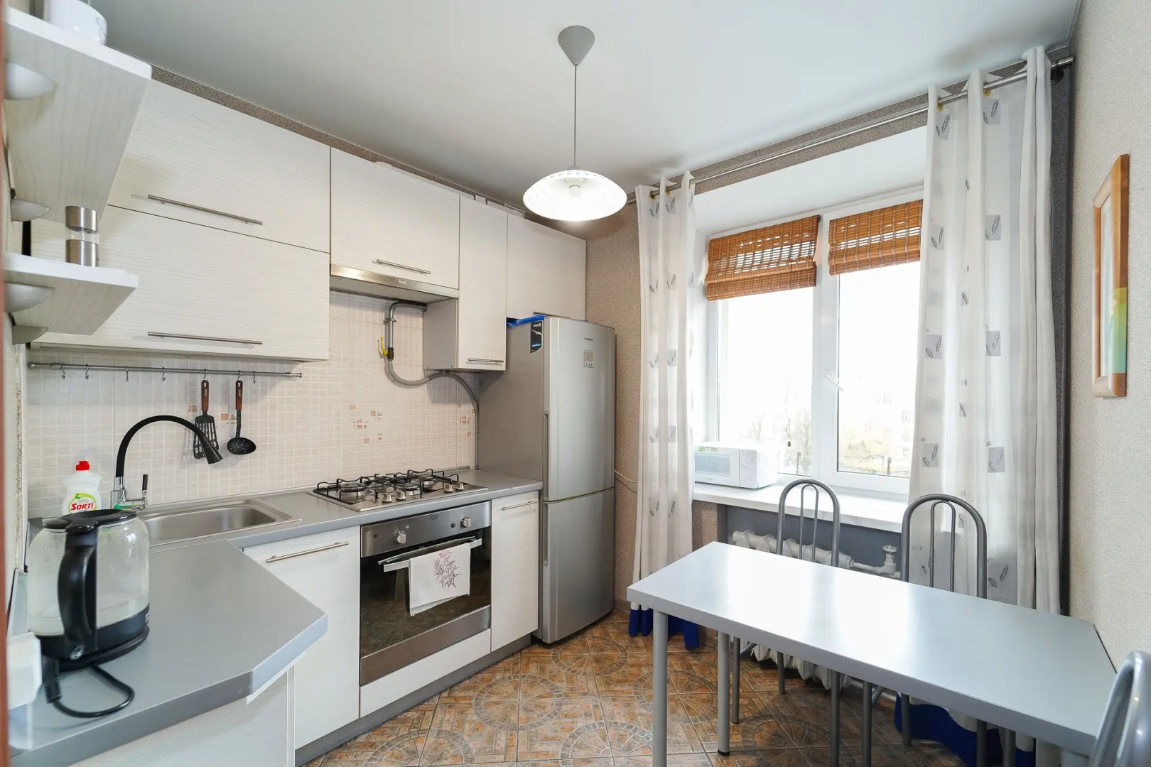 Трехкомнатная Квартира на проспекте Независимости 52