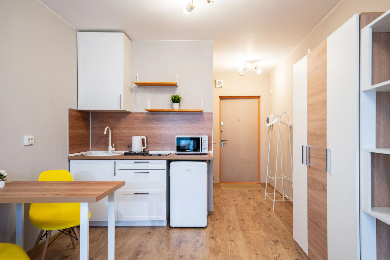 Квартира Inndays Apartments, Парнас 1