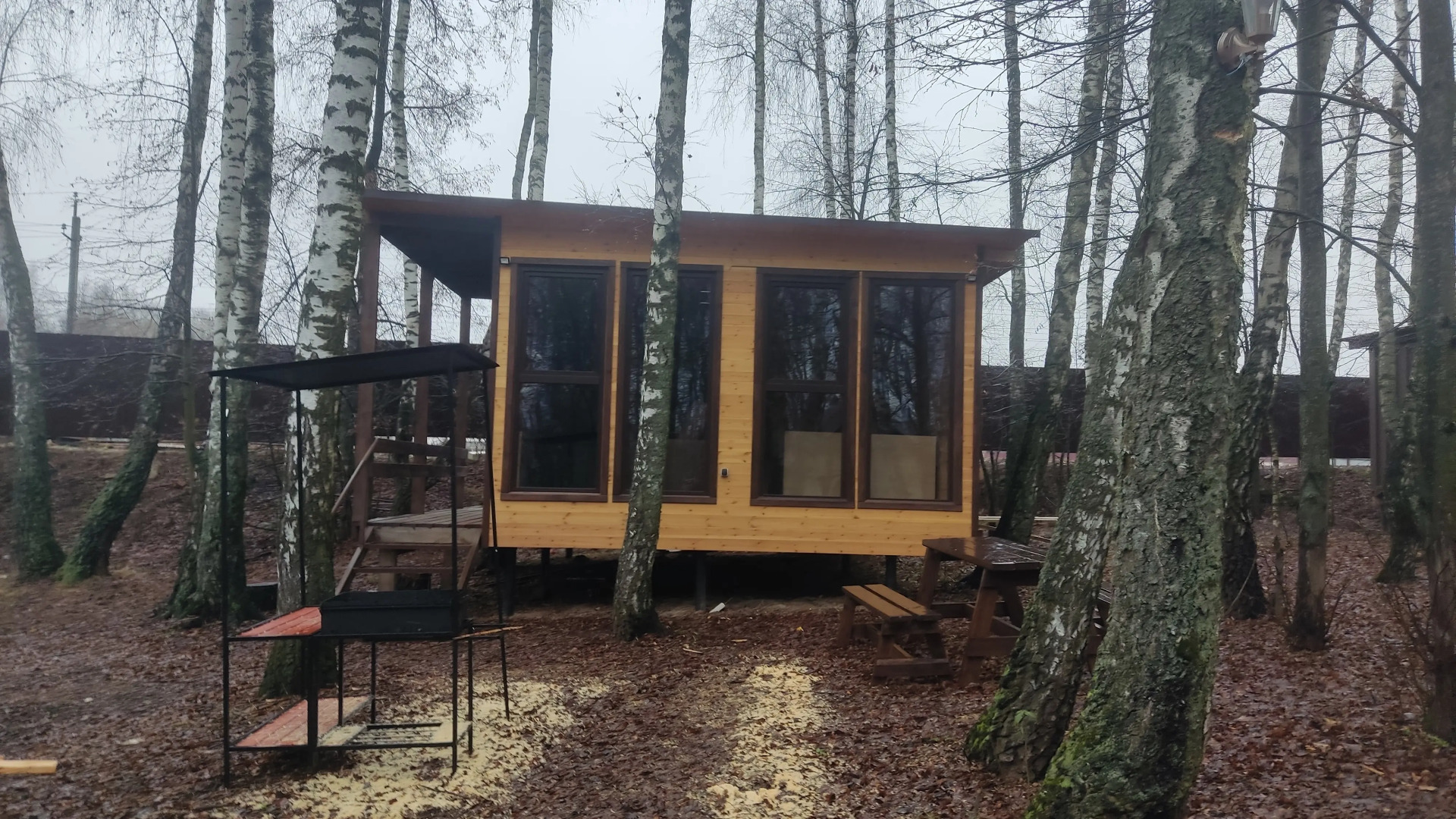 Частный дом Дом в лесу
