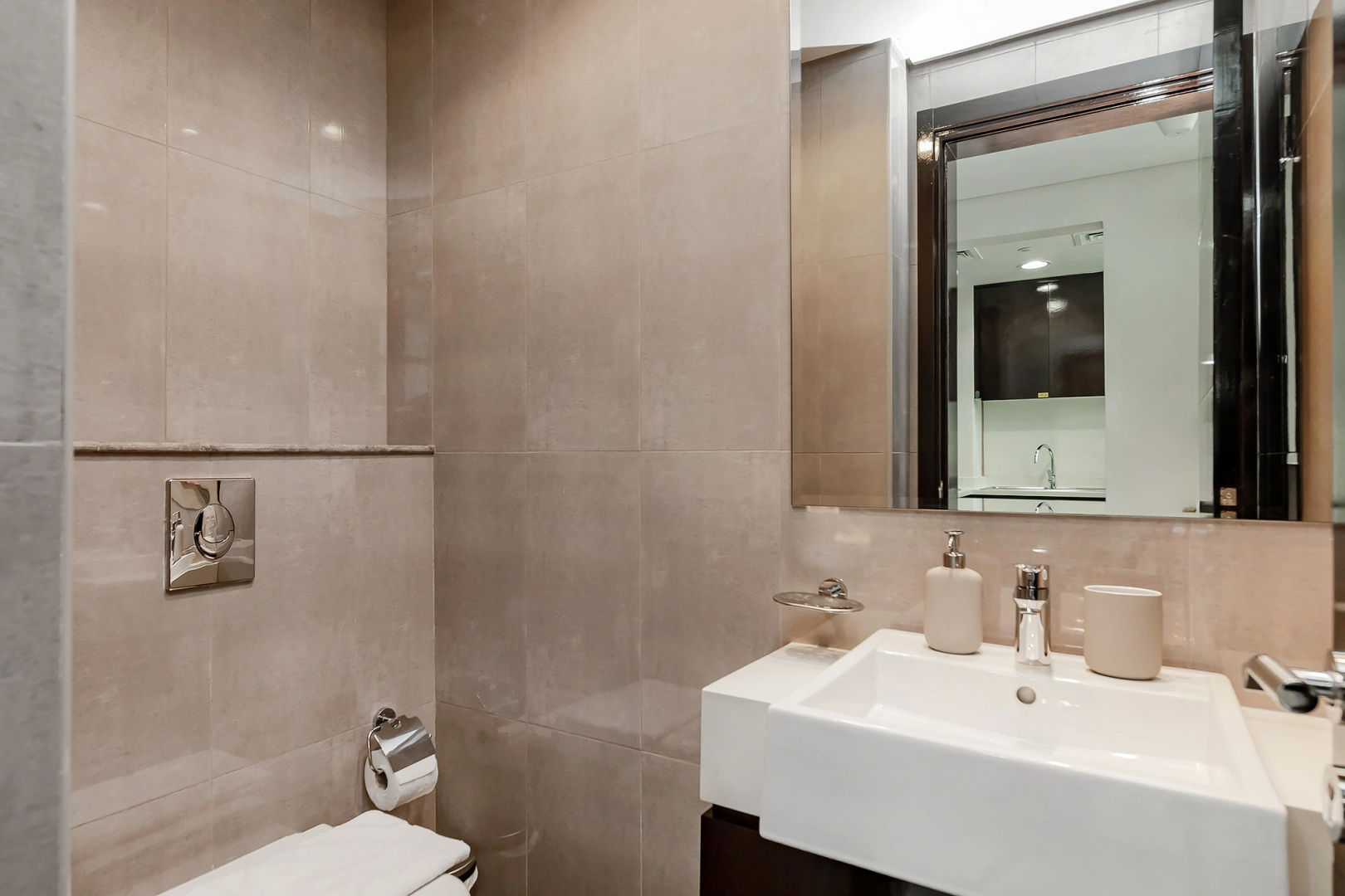 Апартаменты Stylish 1BR at Damac Merano Tower with Great View