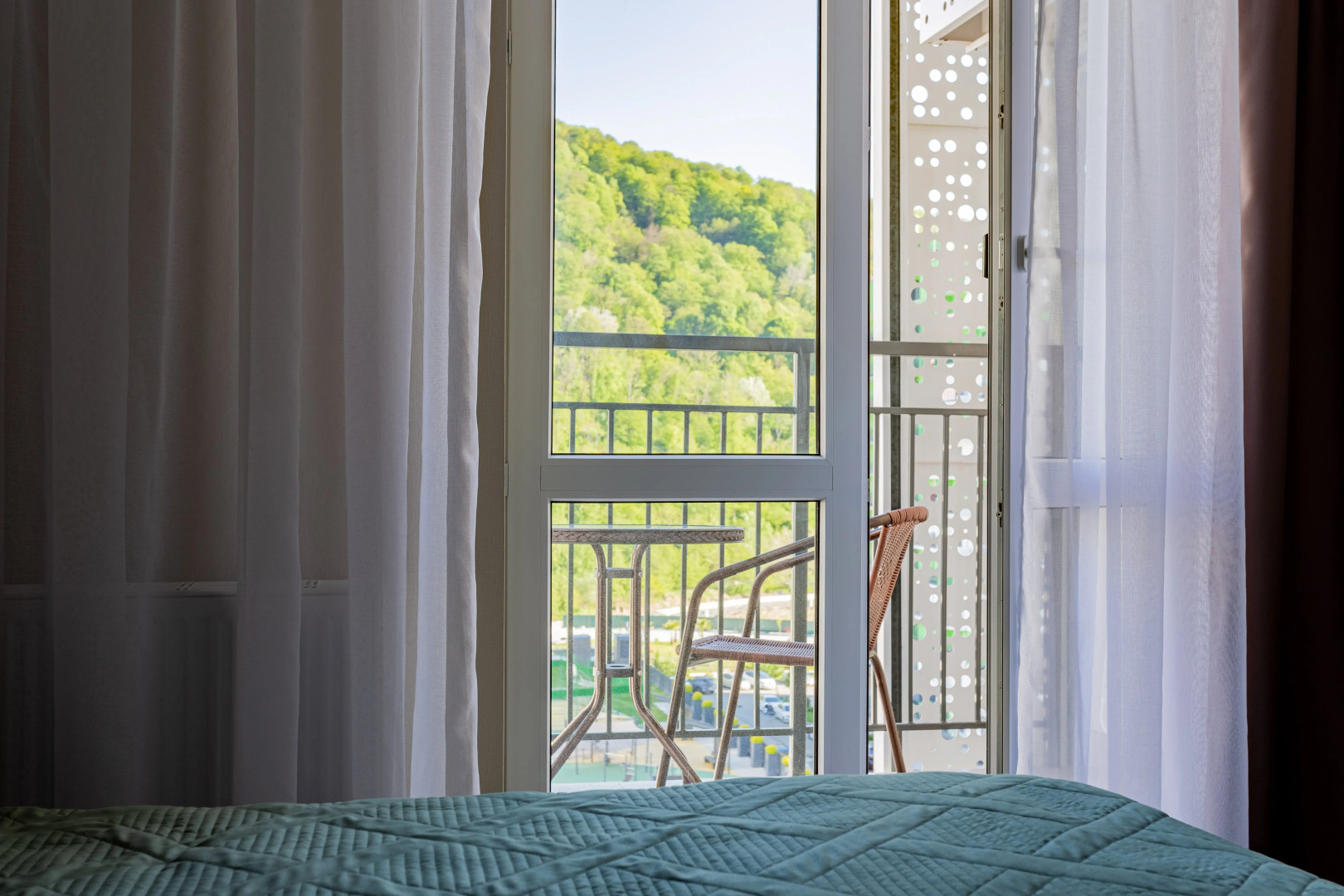 Апартаменты Бирюза УК Атмосфера с видом на горы