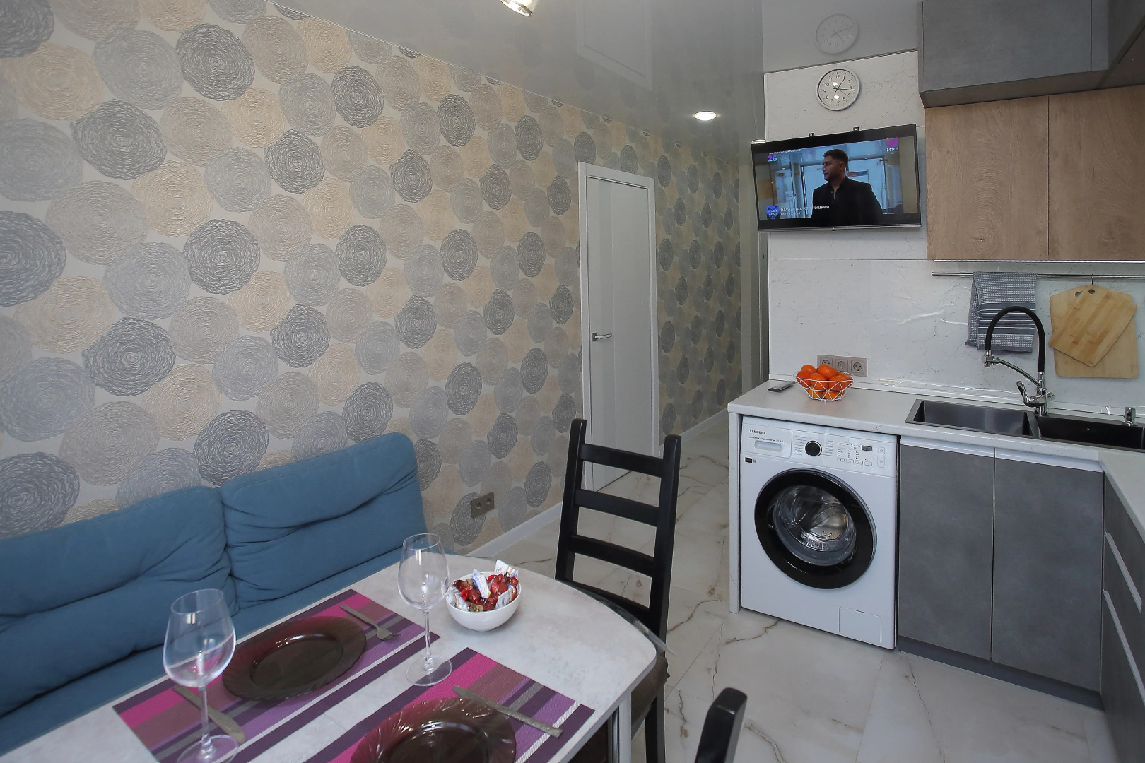 Квартира Новый дом! У метро ст. Заречная! 6 км до центра