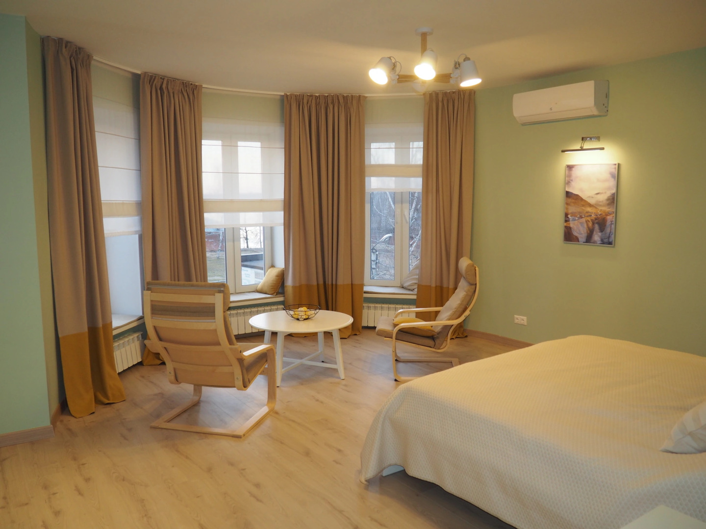 Апартаменты в центре с видом на Волгу