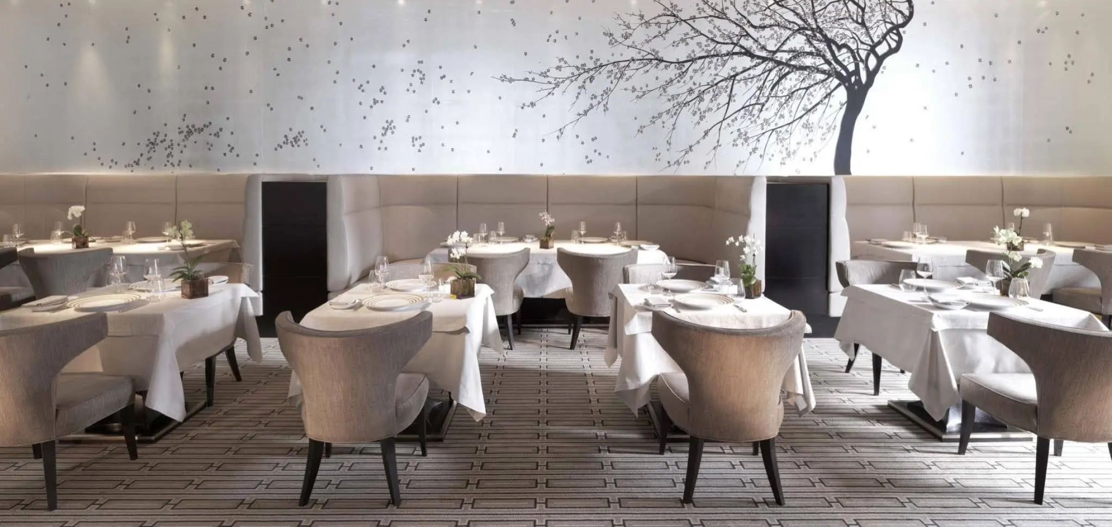 Гостиница Four Seasons Hotel Moscow