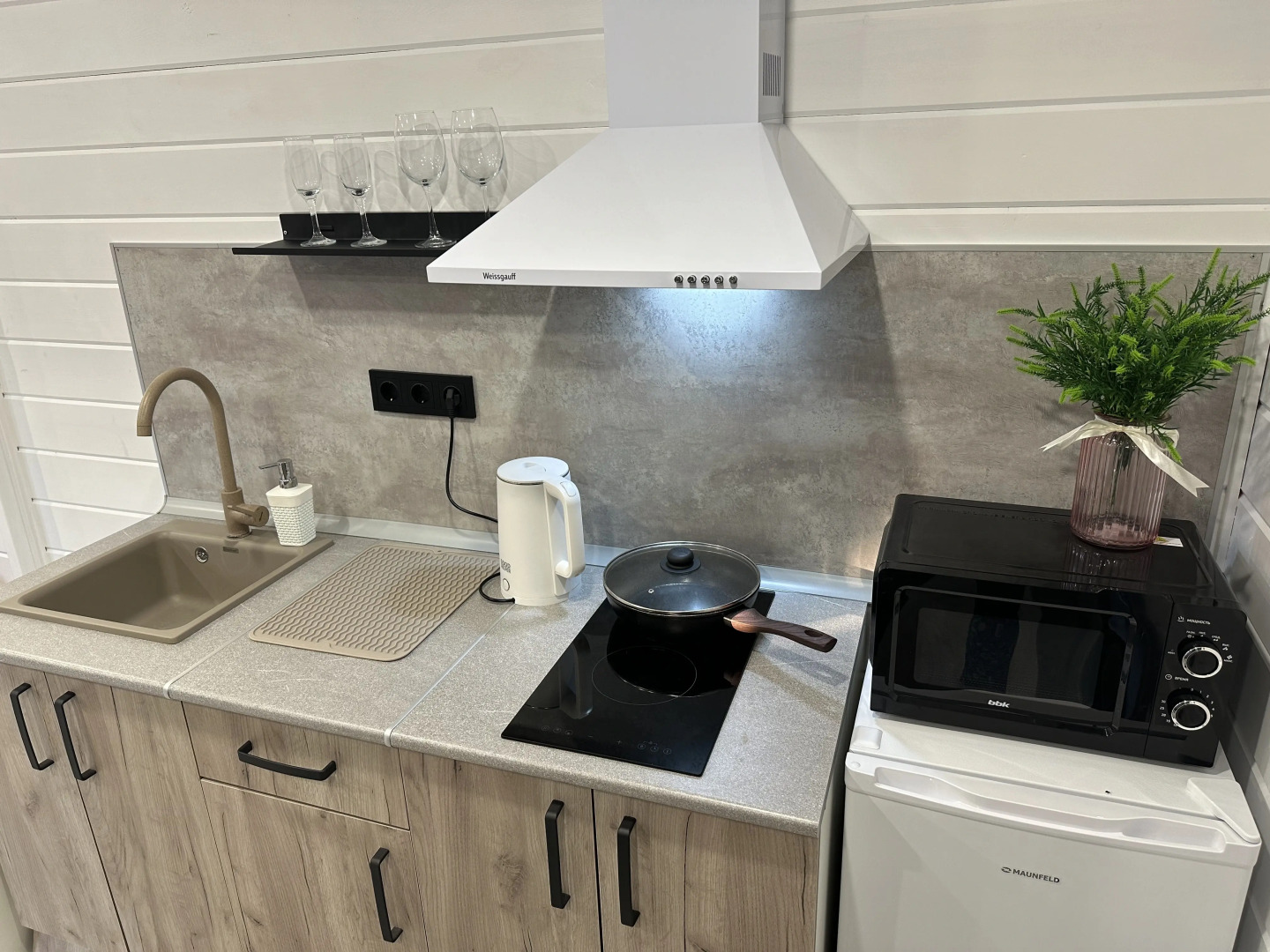 Частный дом Добрый дом в соснах