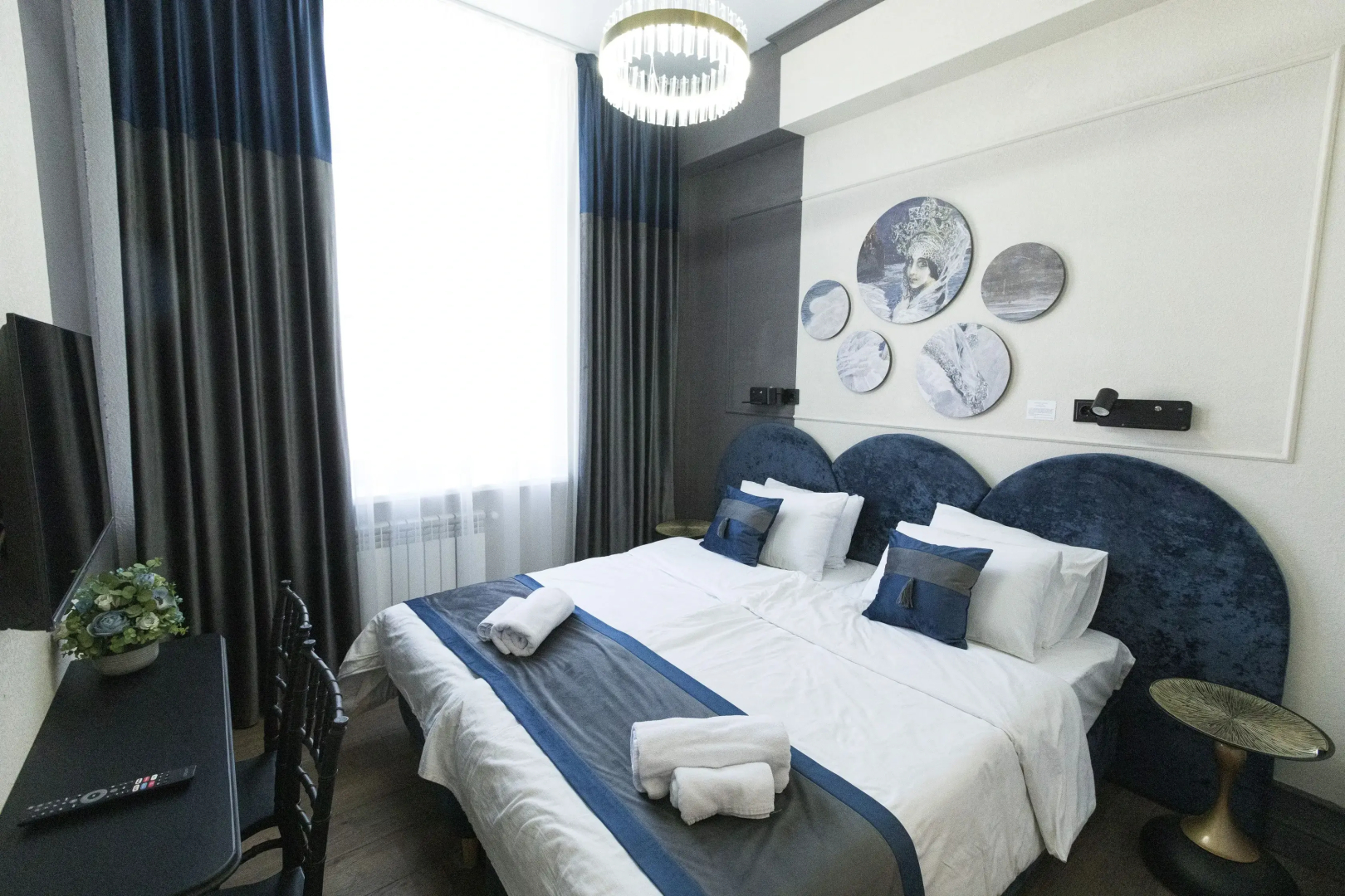 Отель "Перрон"