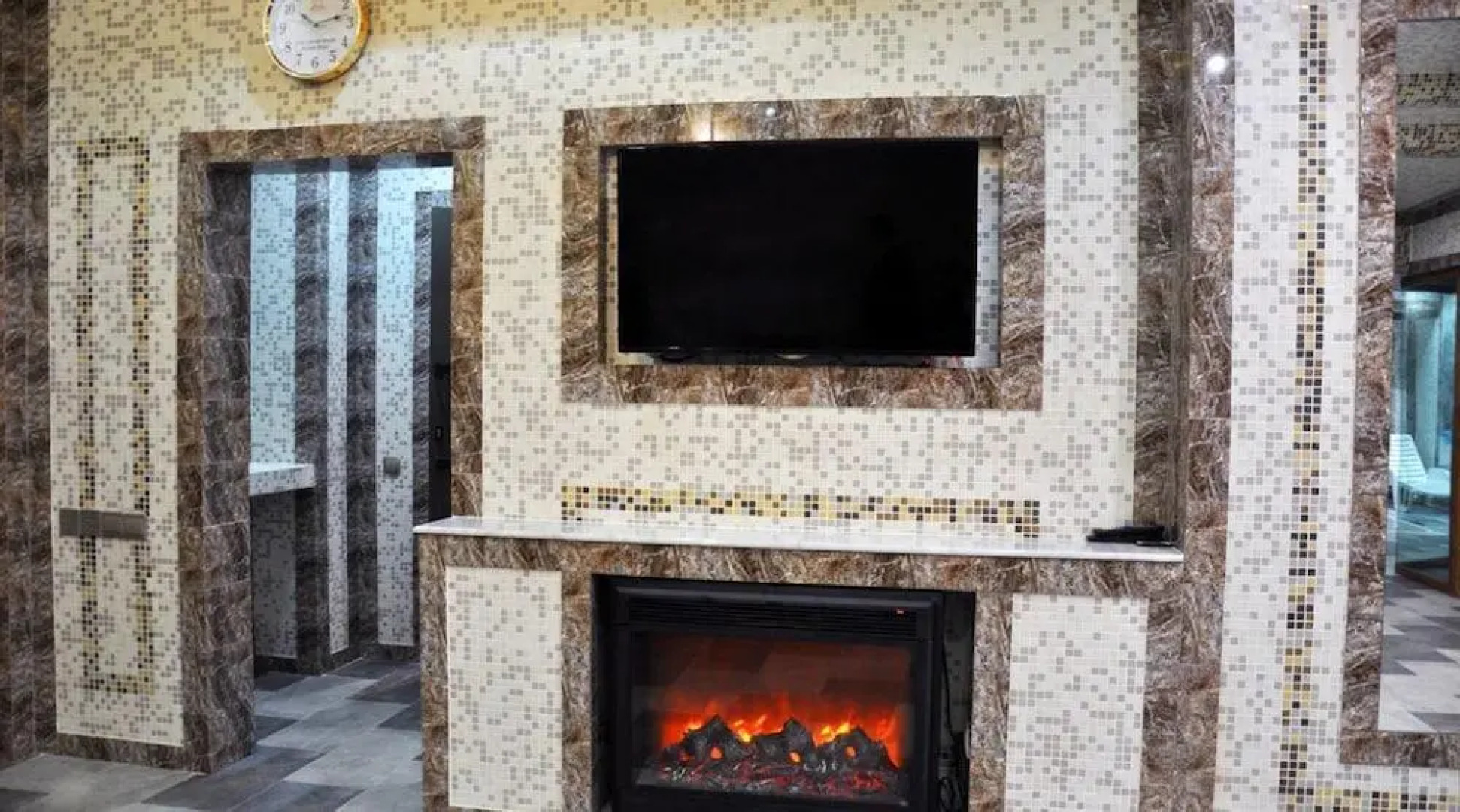 Parliament Palace Hotel