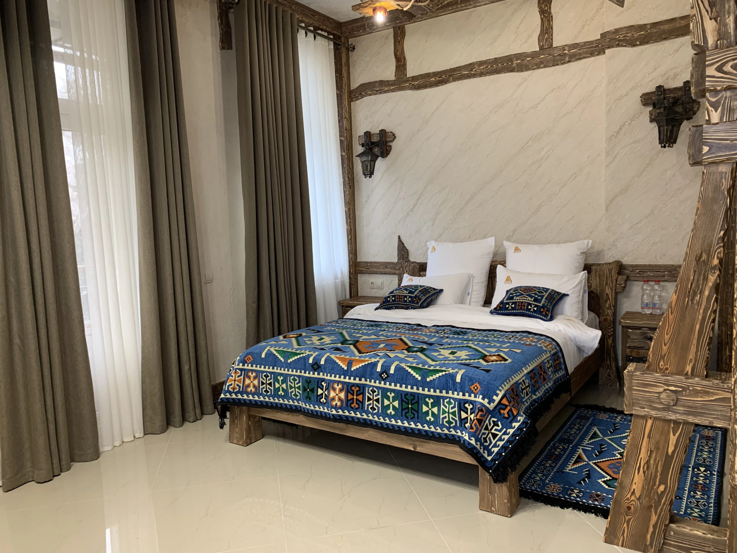 Отель Медовые водопады