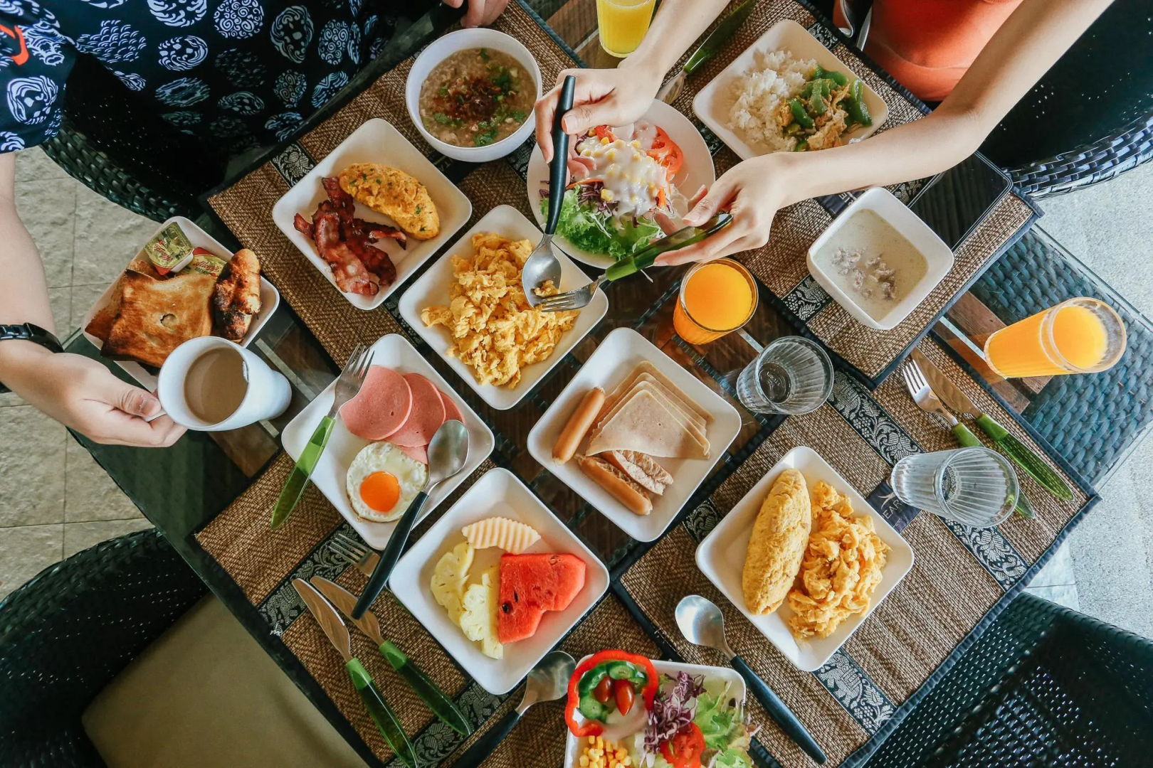 Отель The Oriental Beach Pearl