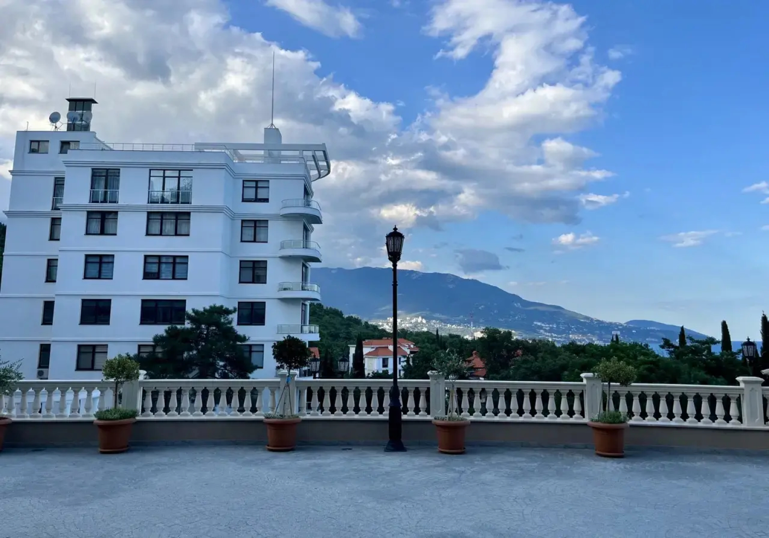 Апартаменты Двухкомнатные с Балконом Премиум класса в ЖК Дипломат