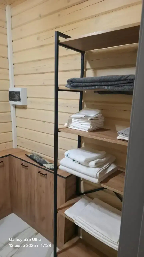 Частный дом с бассейном в Гуамке