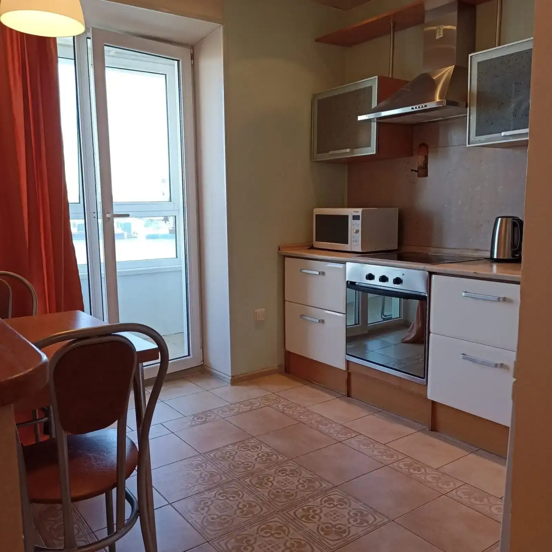 Квартира 1-Kомнатная Бестужева 15 Вид на Золотой Мост