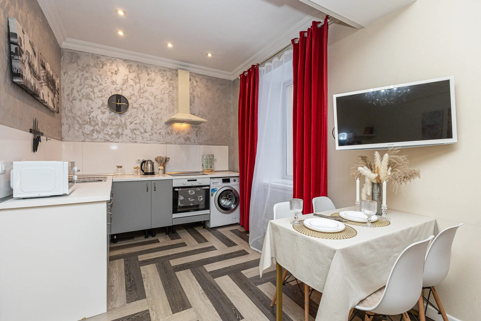 Студия СИБИРЬ HOUSE возле Тц "Я"