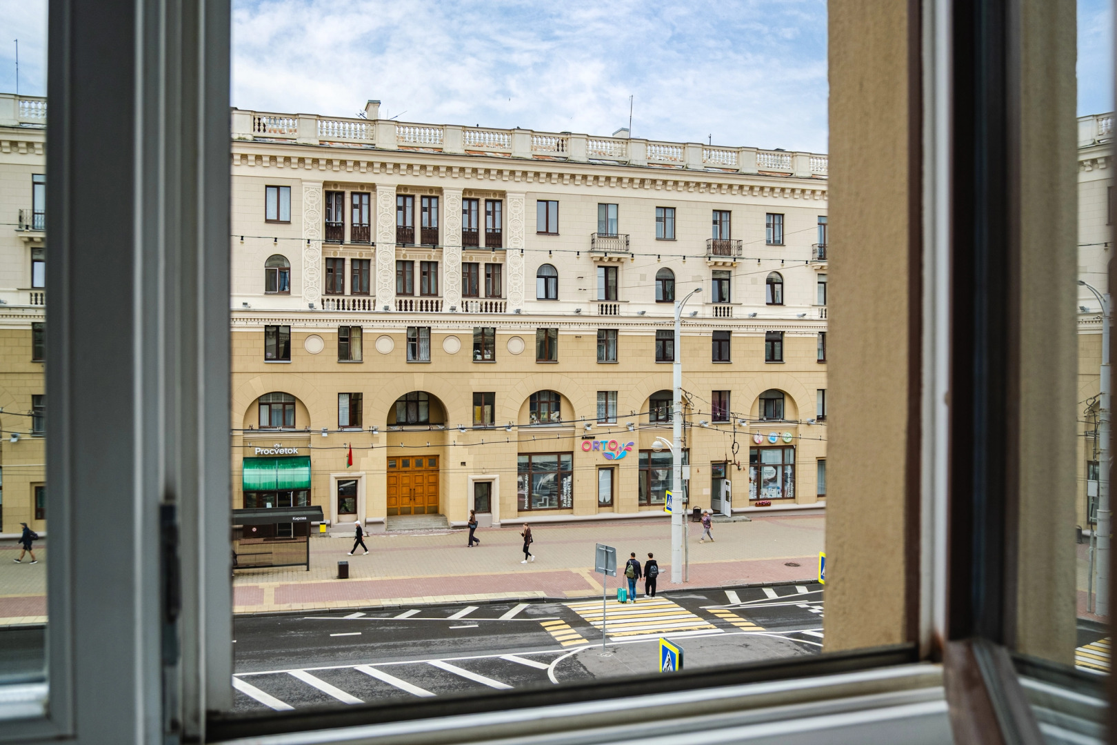 Апартаменты у ЖД вокзала на улице Кирова 4