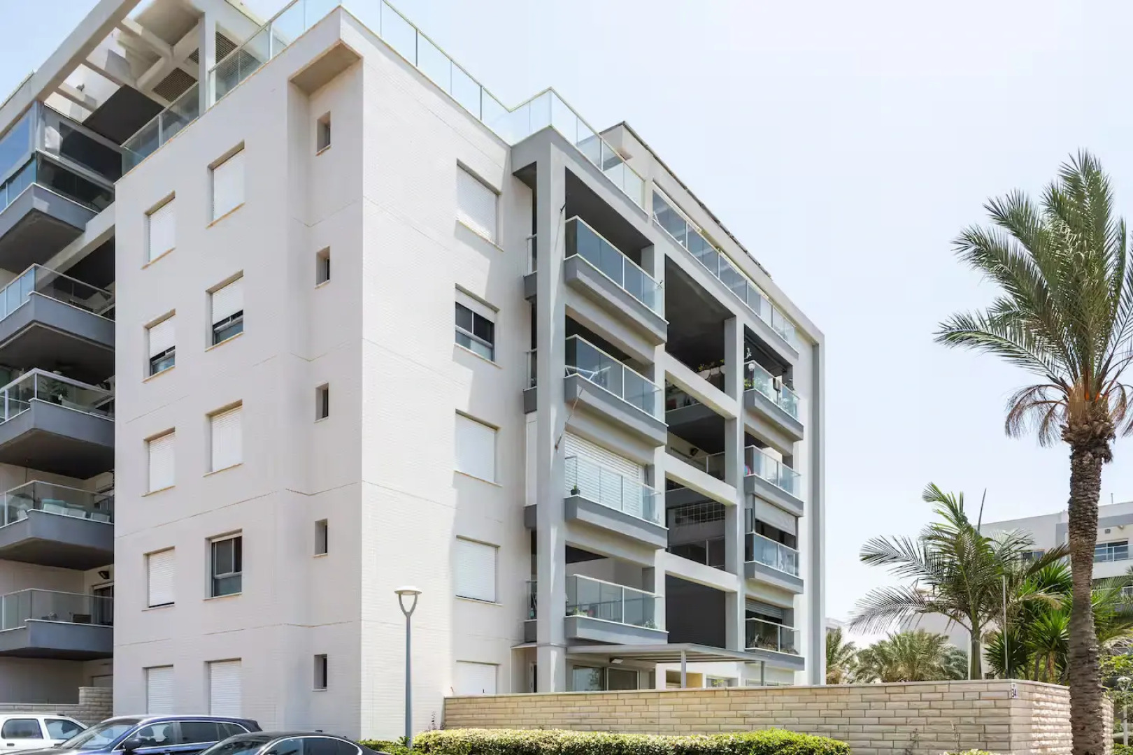 Квартира GW002 Gugel Waves Amazing Seaview & Garden Family Apartments