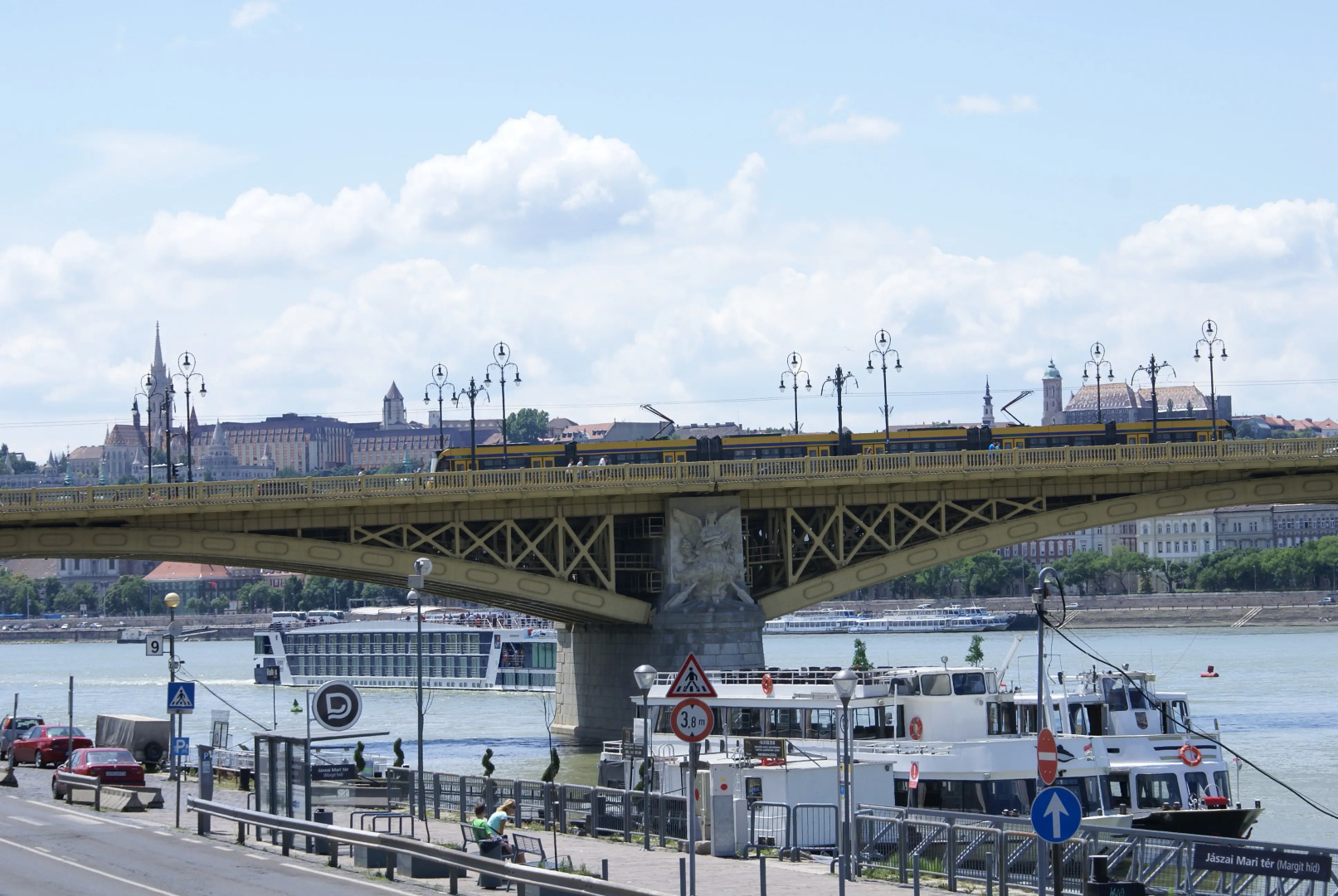 Апартаменты Green Door Family