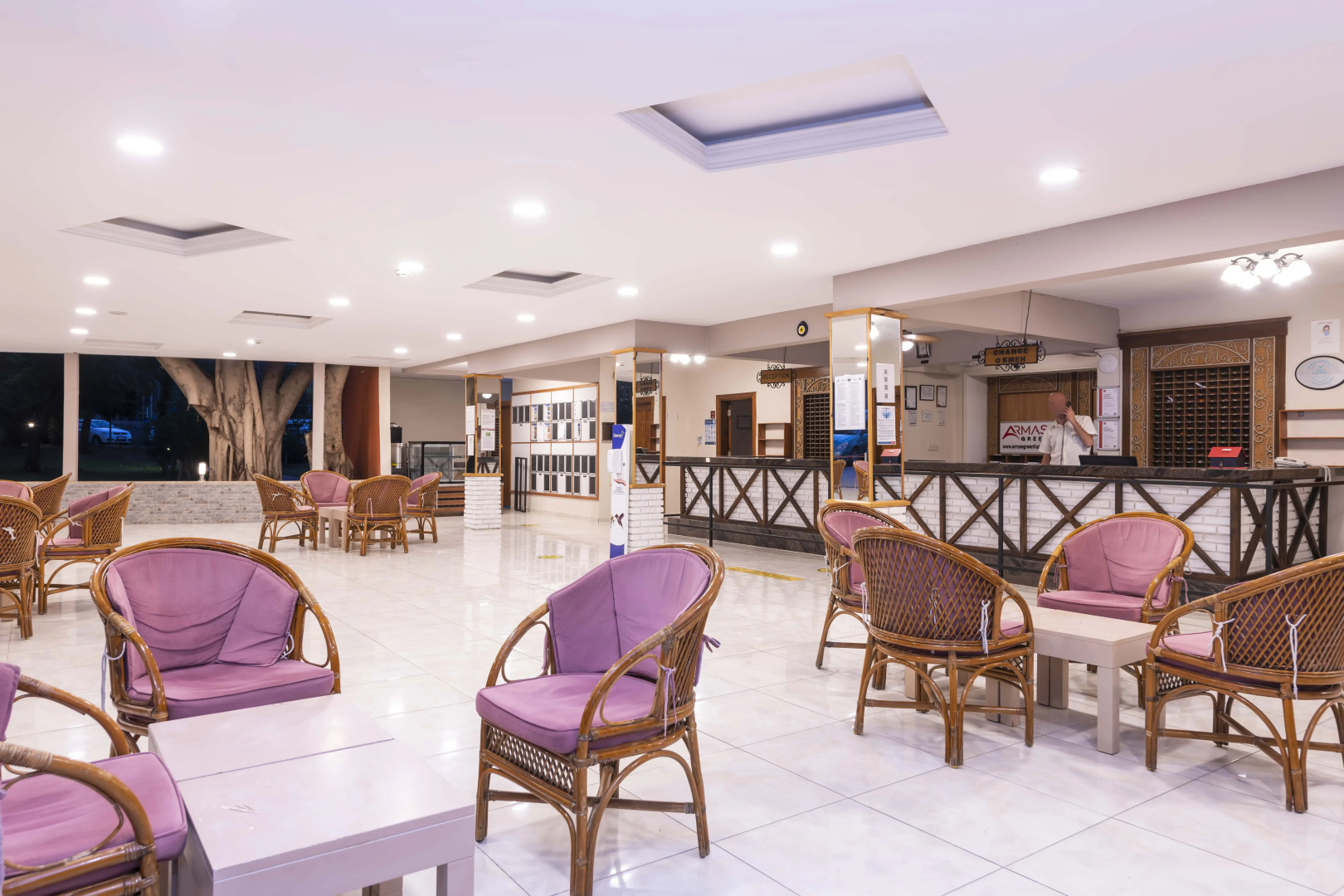 Armas Green Fugla Beach