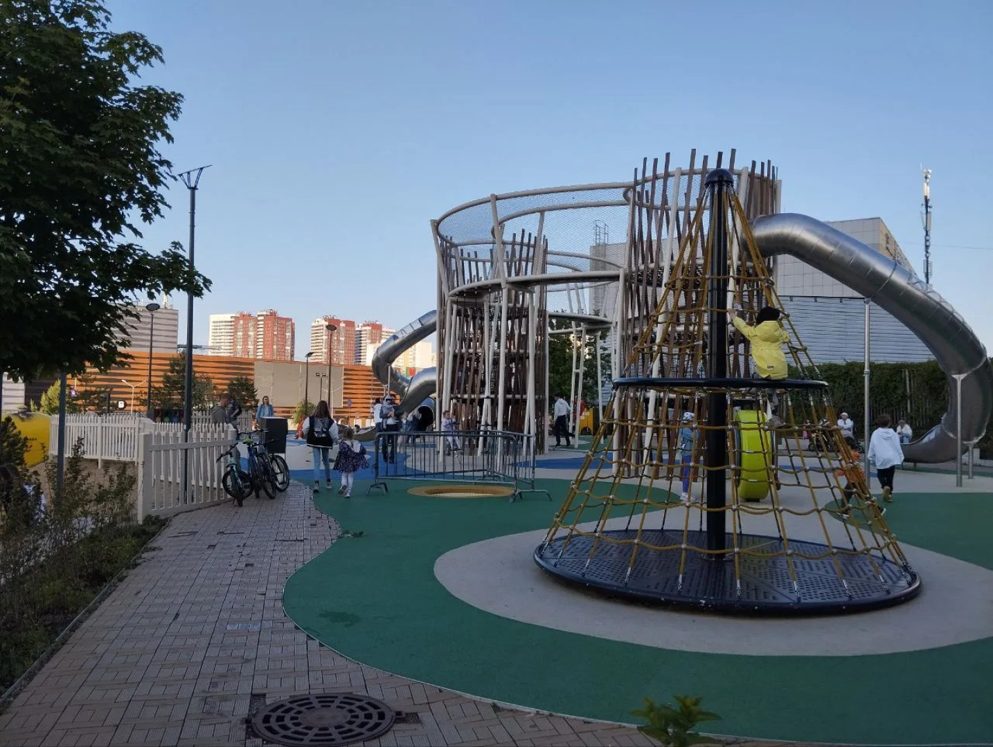 Квартира Lux Уютная Студия Рядом с ТРЦ Мега и Аэропортом Шереметьево