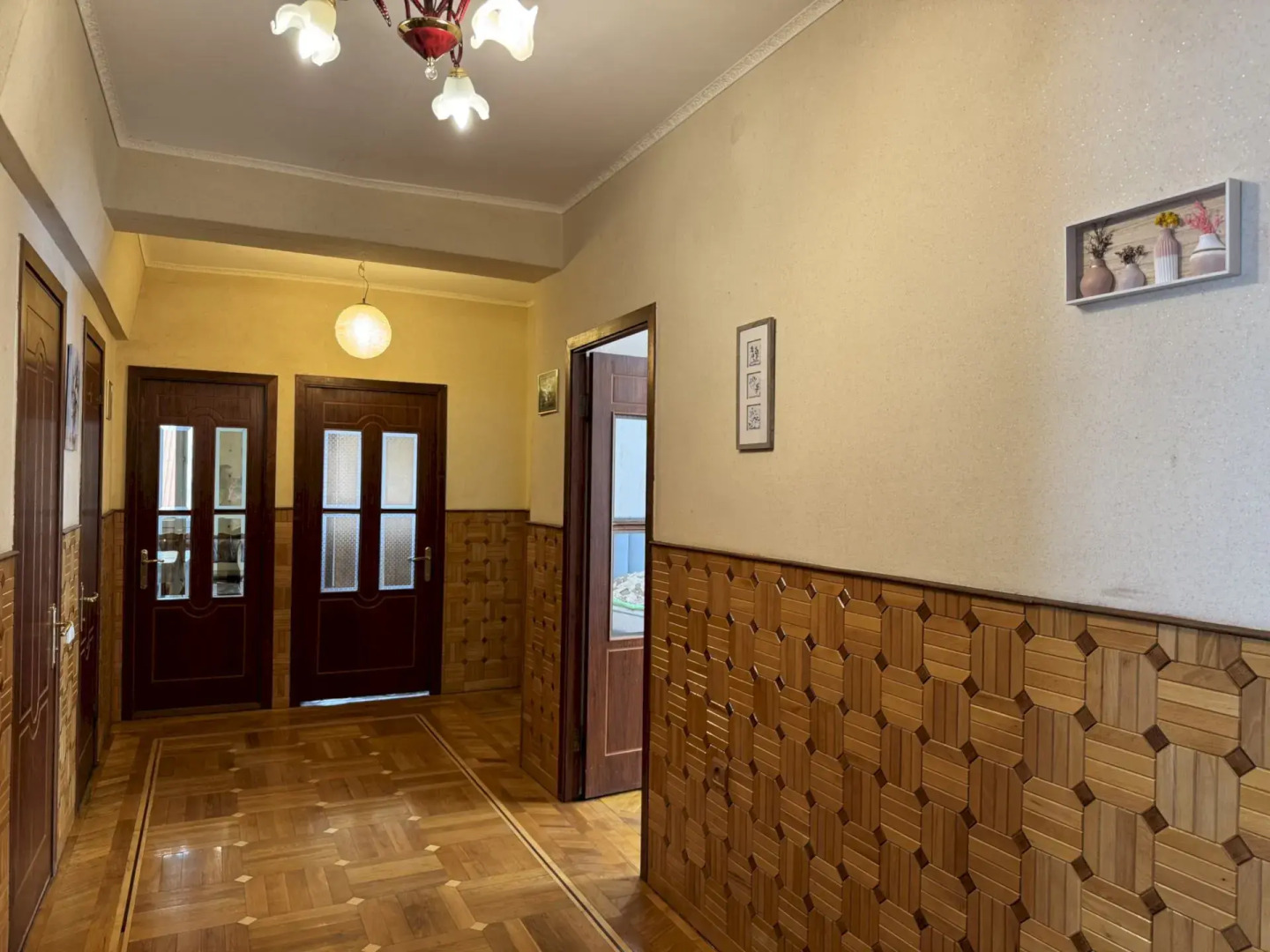 Квартира 476 4Комнатная в Центре с Балконом 7 Мин до Моря