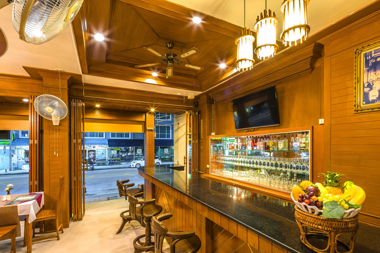 Отель Azhotel Patong