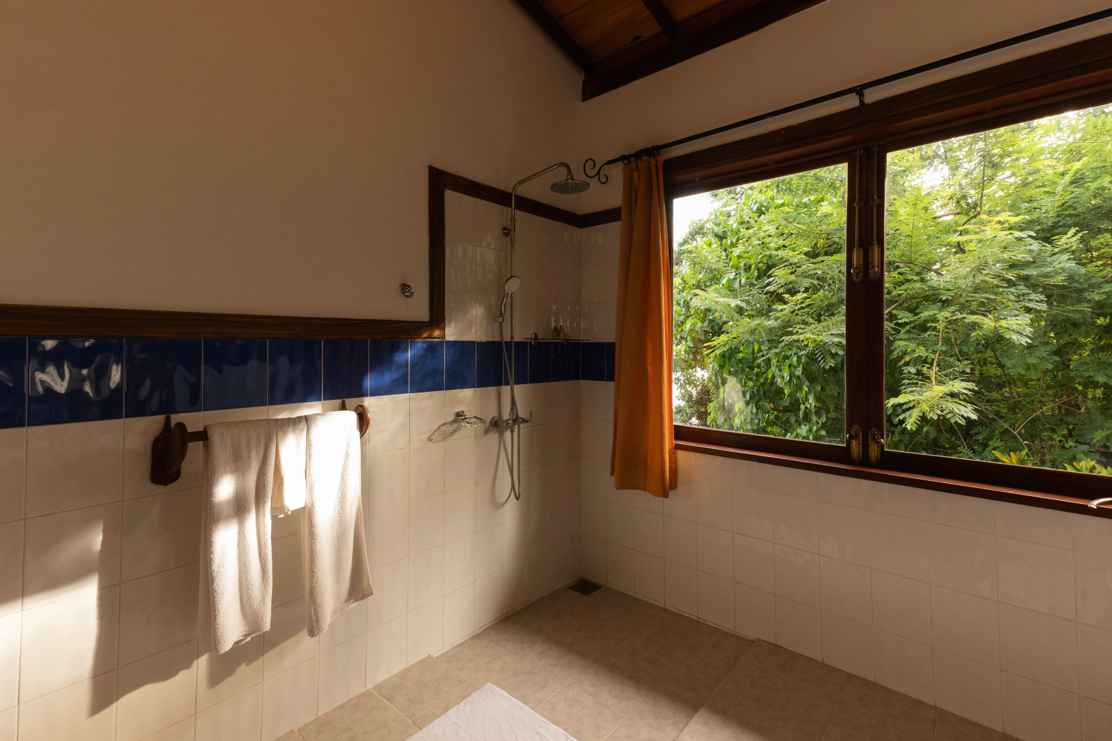 Вилла South Point Cottage 3 bedrooms Lake front