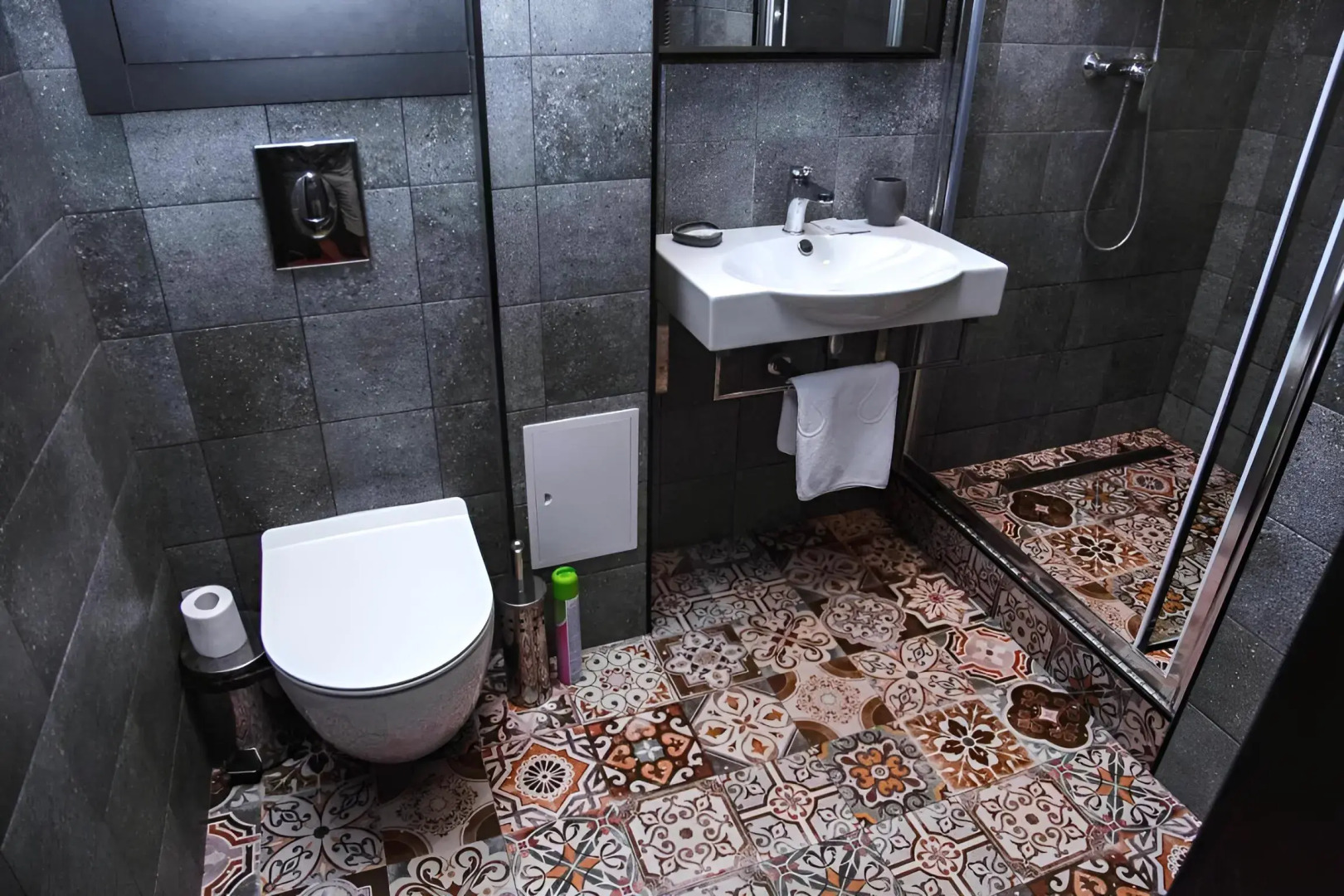 Апартаменты Дизайнерские в Центре Сочи с Панорамным Окном