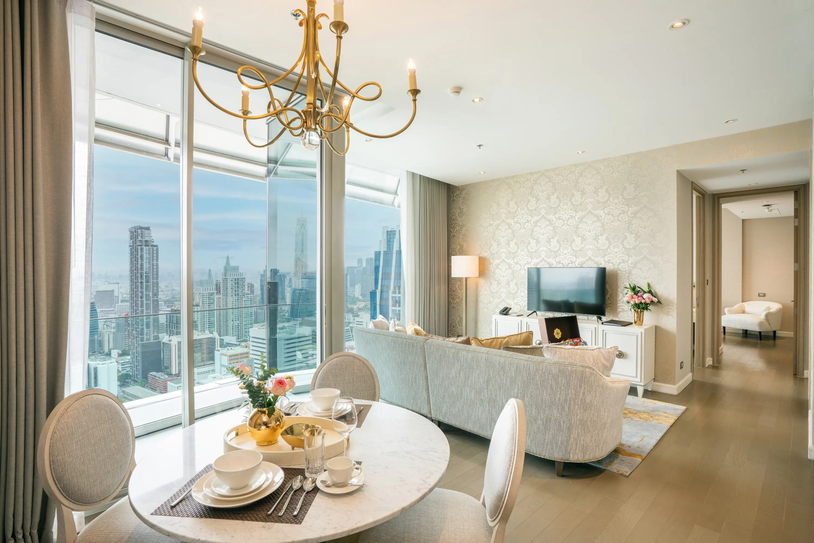 Отель Magnolias Ratchadamri Boulevard Serviced Residences