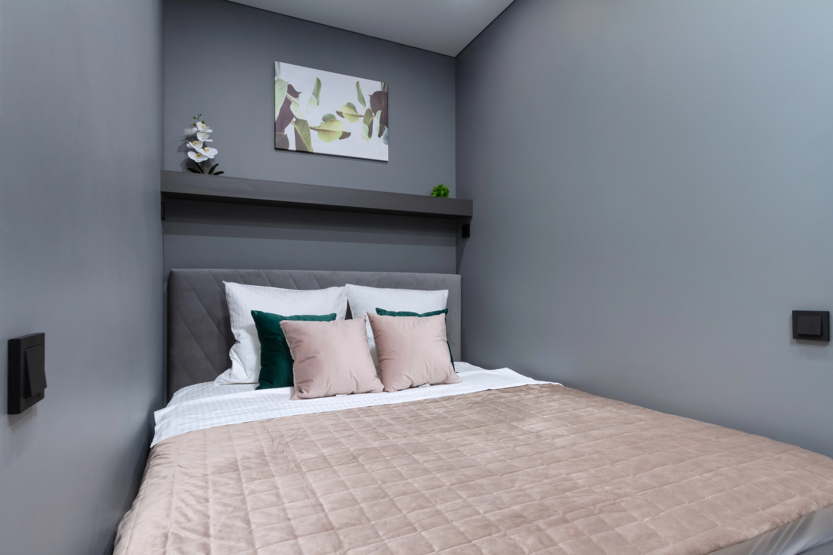 Квартира Andora-STEEL