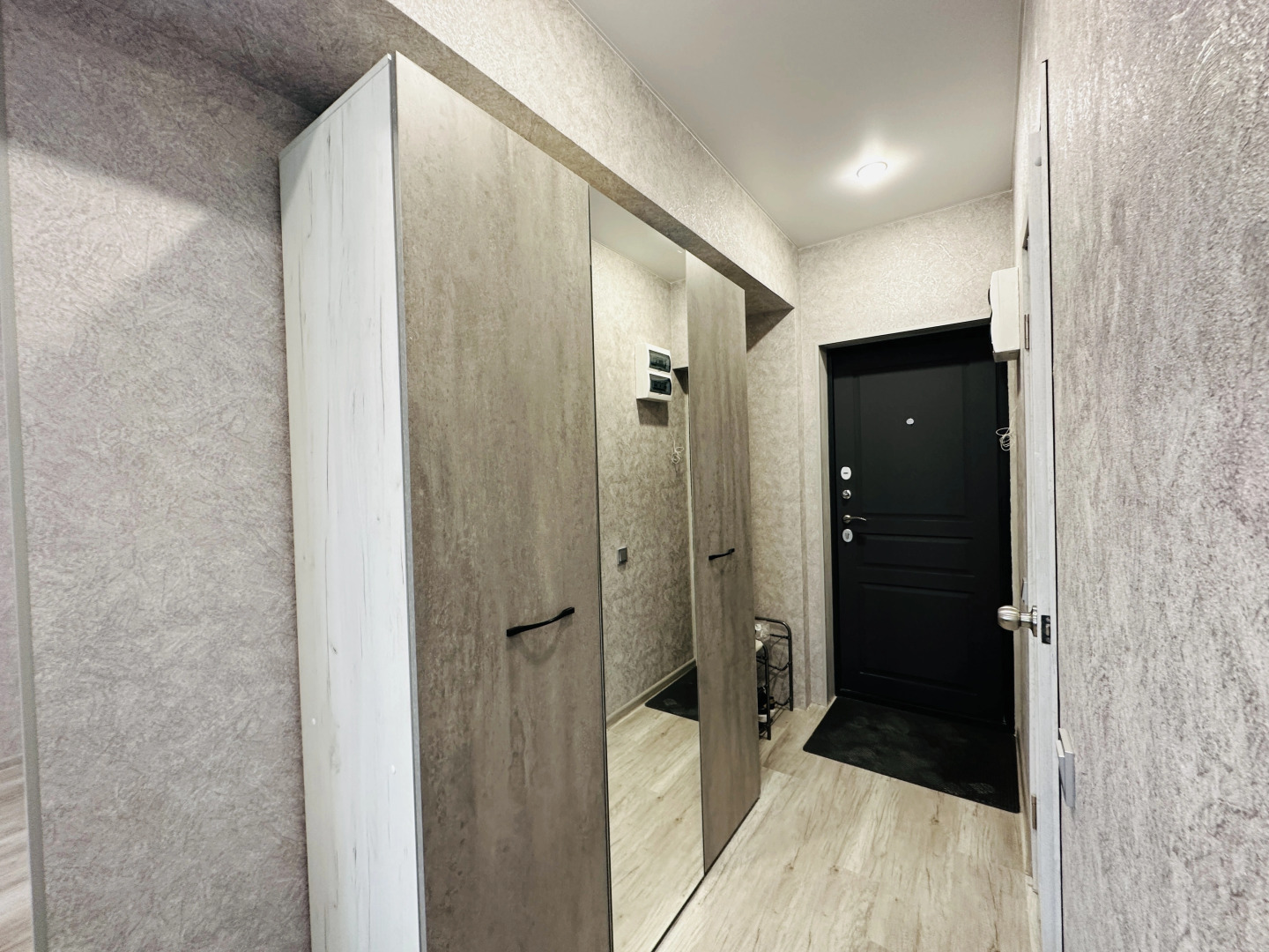 Квартира Nasutki38 Студия Ренуар