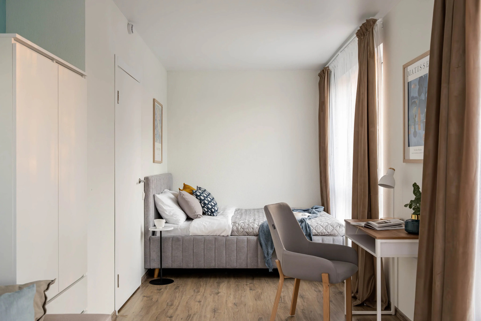 Апартаменты RoomyRoom Lomonosovskaya