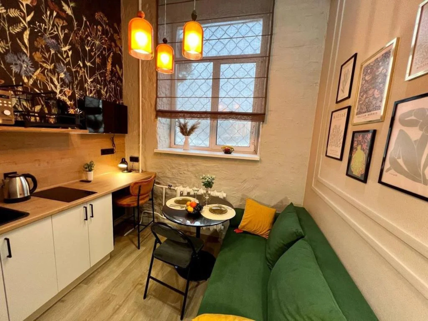 Уютная студия в 8 минутах на метро от самого центра