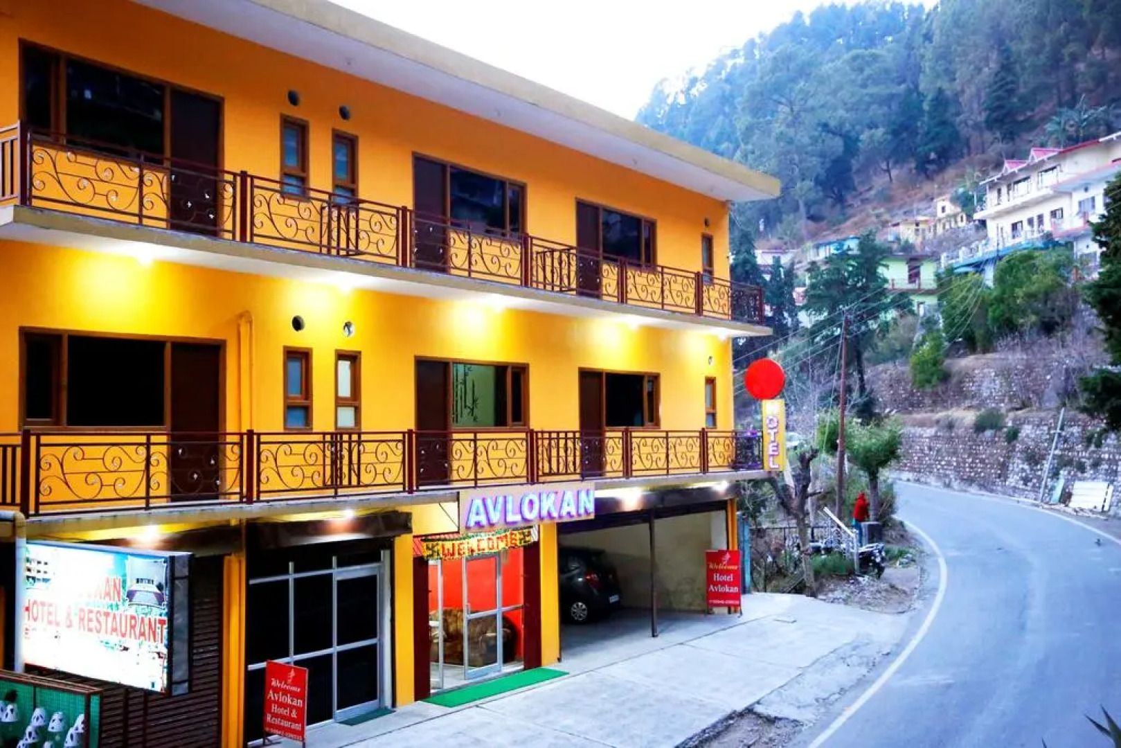 Отель Avlokan - A Budget Hotel in Nainital