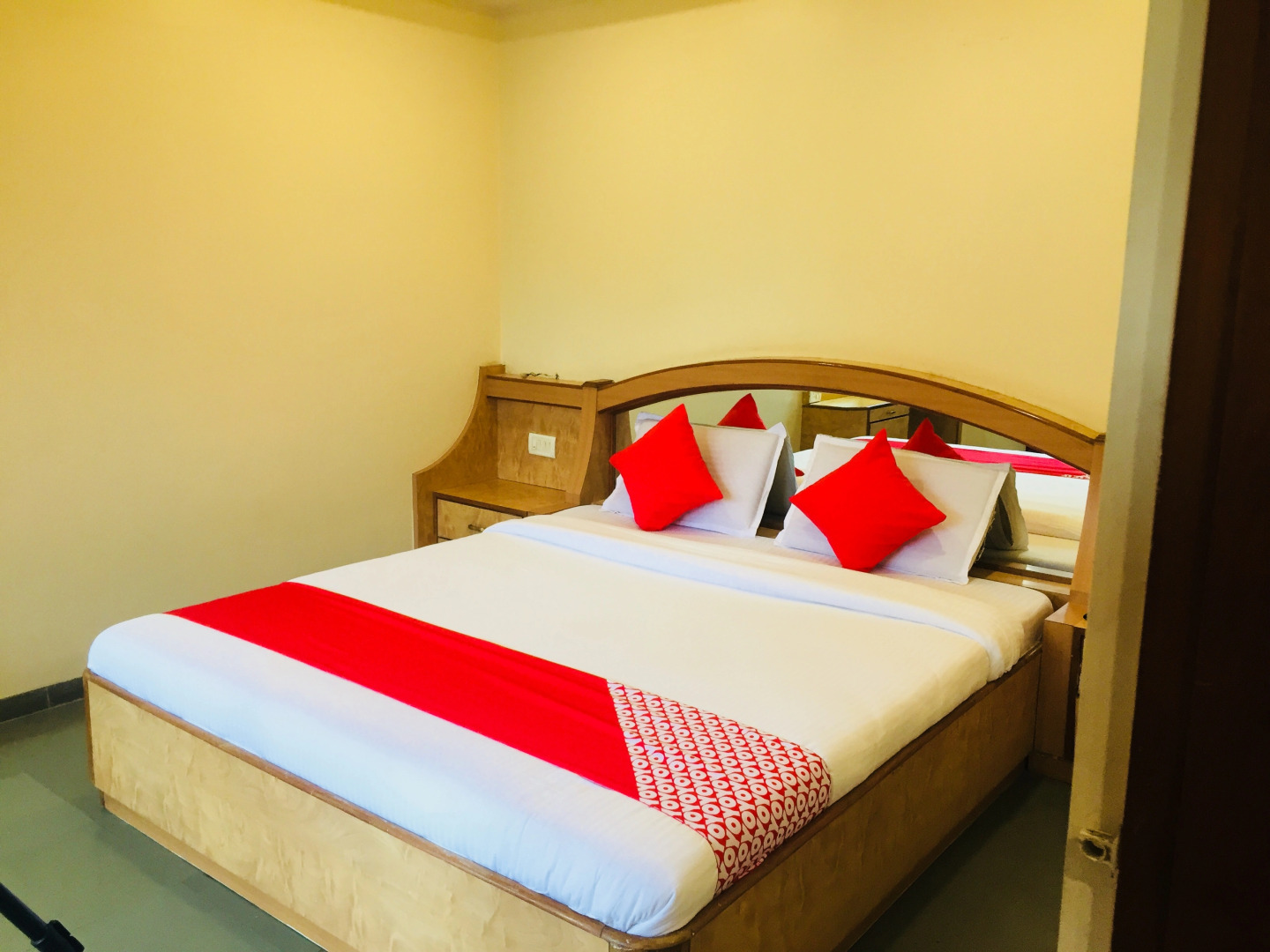 Отель New Uttam Hira Palace