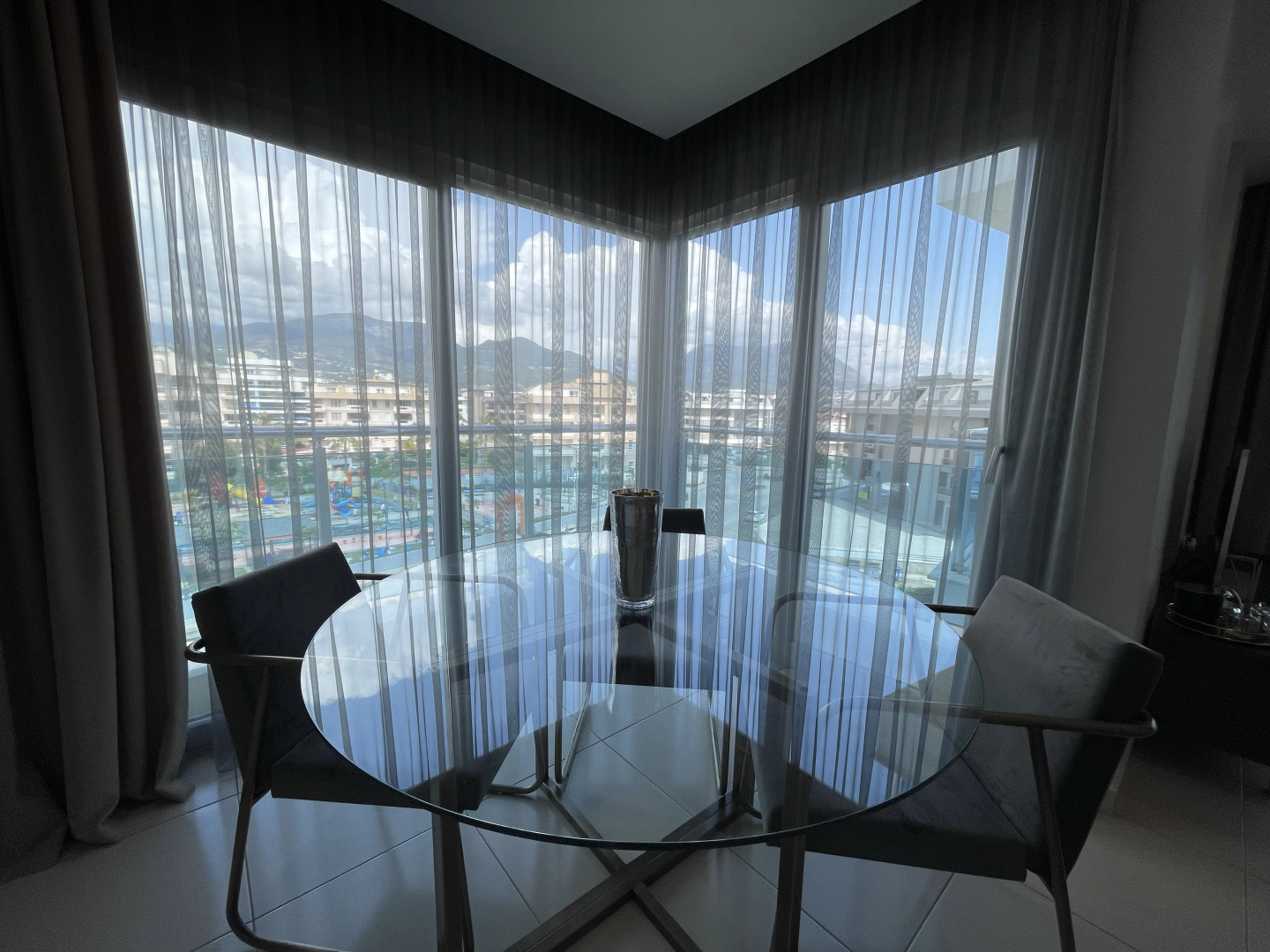 Апартаменты SA Apartments! Двухуровневая квартира с видом на горы