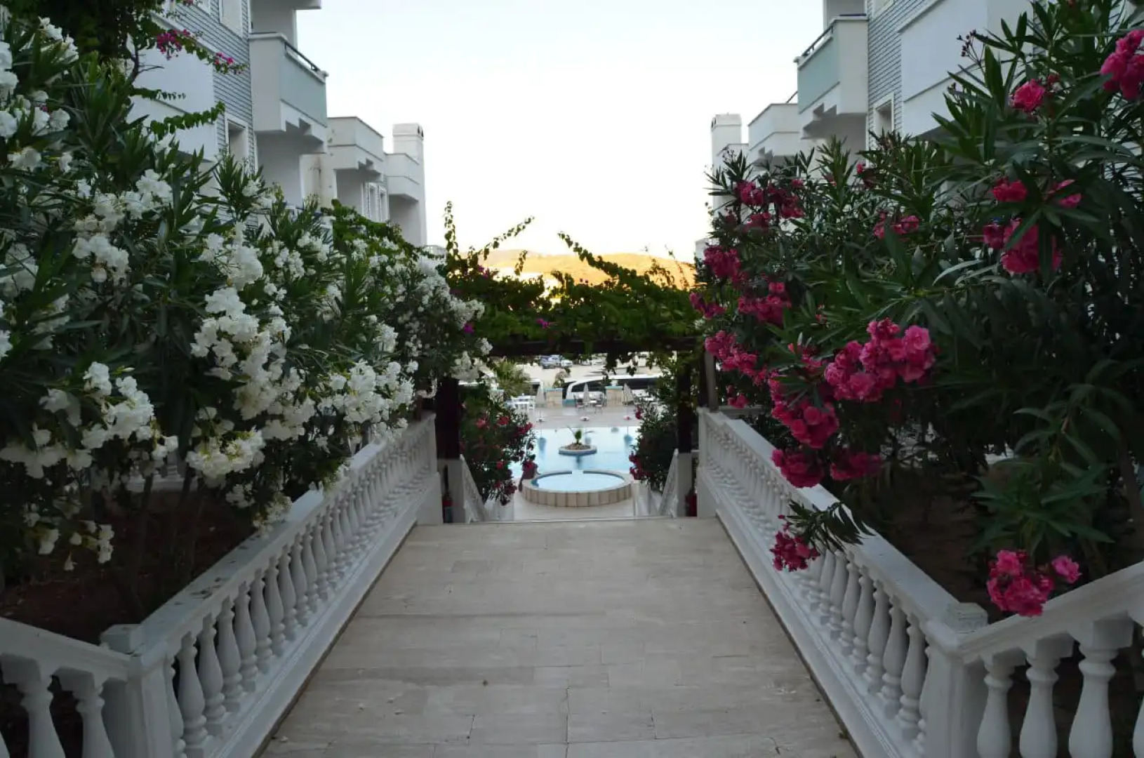 Отель Sunpoint Family