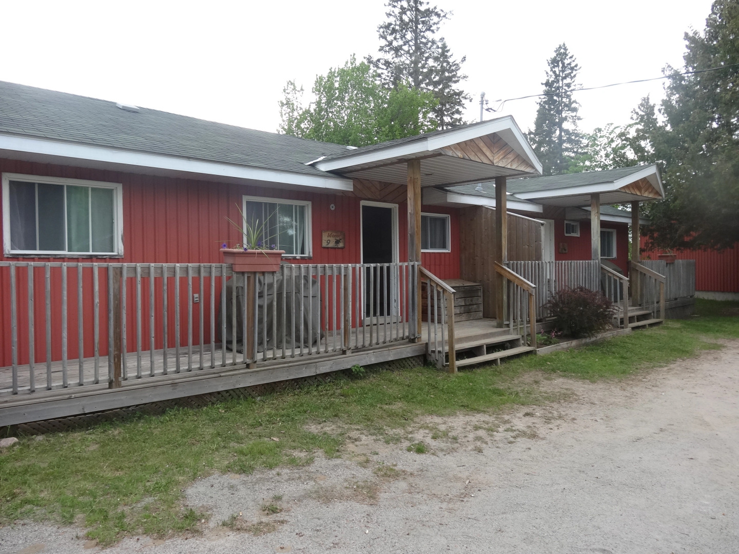 Курортный отель Ahmic Lake Resort