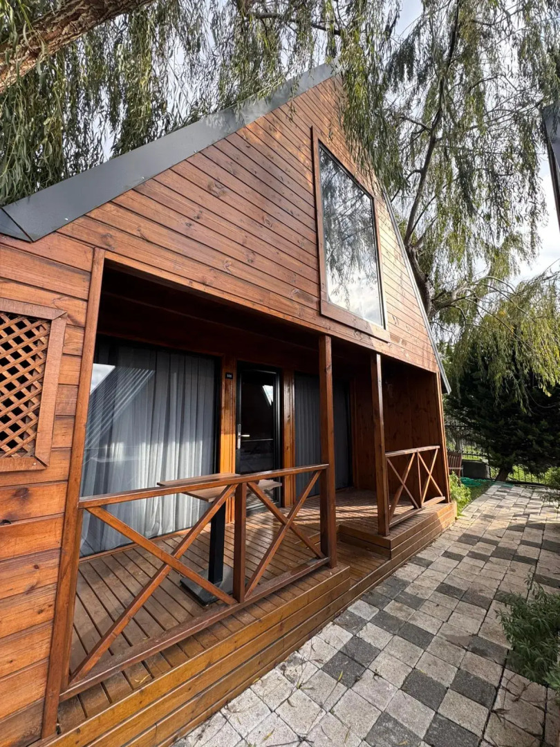 Отель Navy Inn & Bungalows