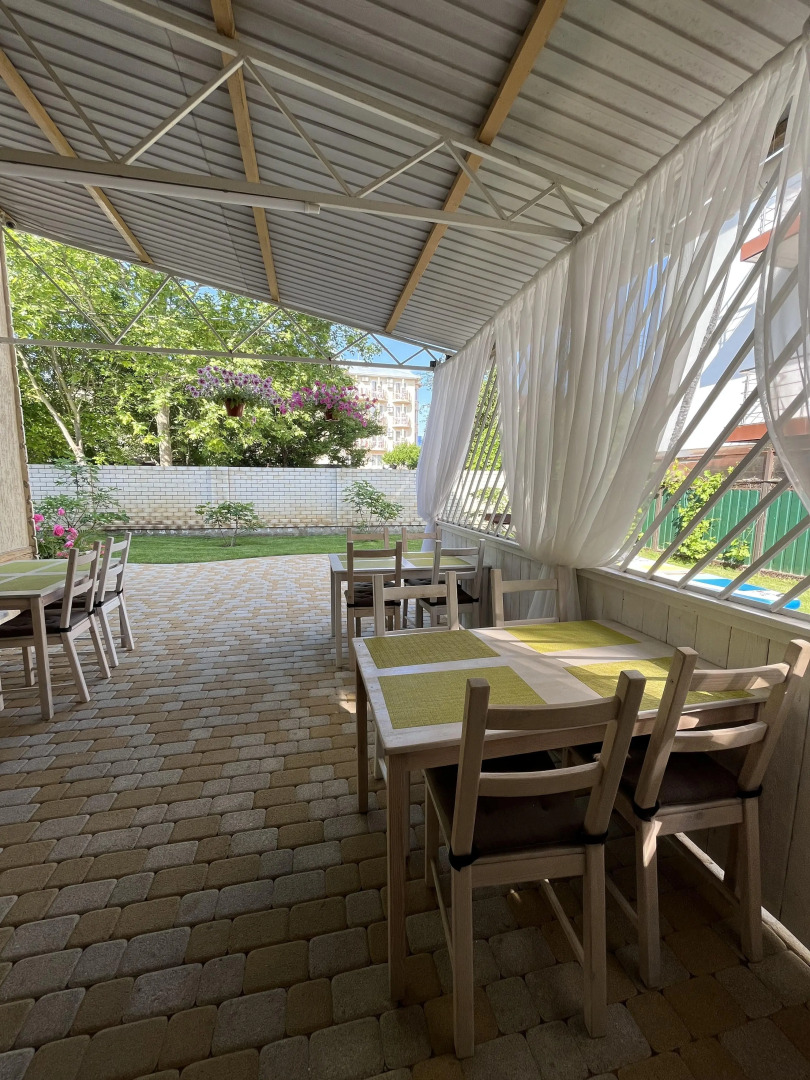 Na Pontiyskoy 16 Guest House